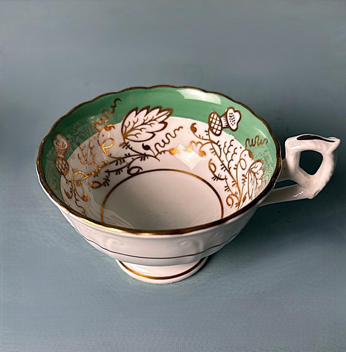 Napoleon III Style Porcelaine de Paris Kaffee Set 8 Pieces Vergoldete Blumendekoration im Angebot 4