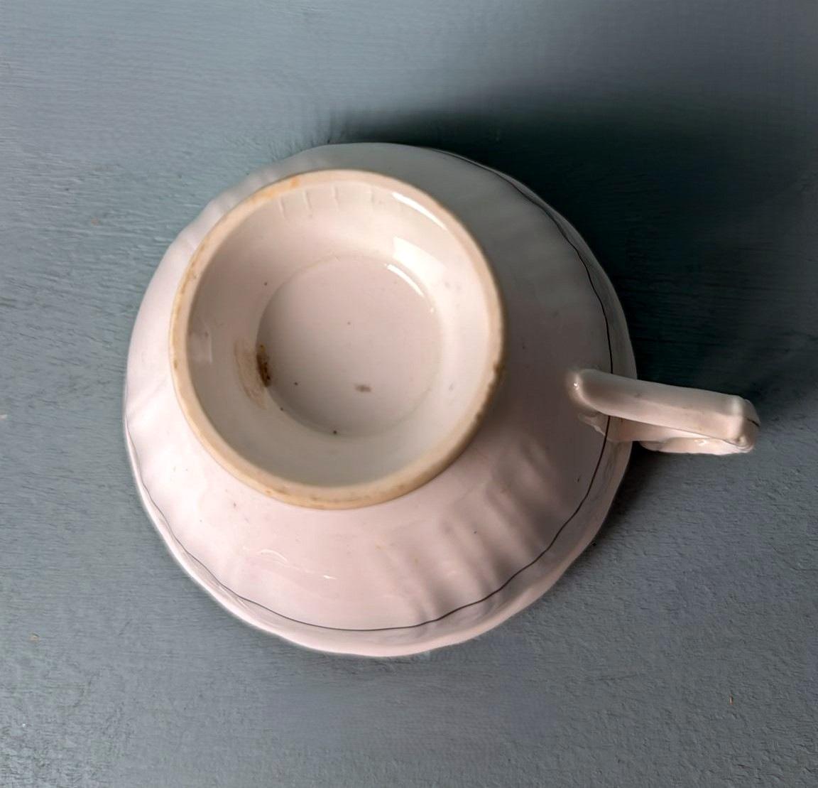 Napoleon III Style Porcelaine de Paris Kaffee Set 8 Pieces Vergoldete Blumendekoration im Angebot 6