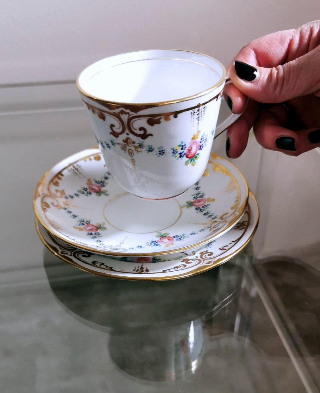 Service à café/thé en porcelaine de Paris de style Napoléon III pour 12 personnes-28 pièces en vente 11