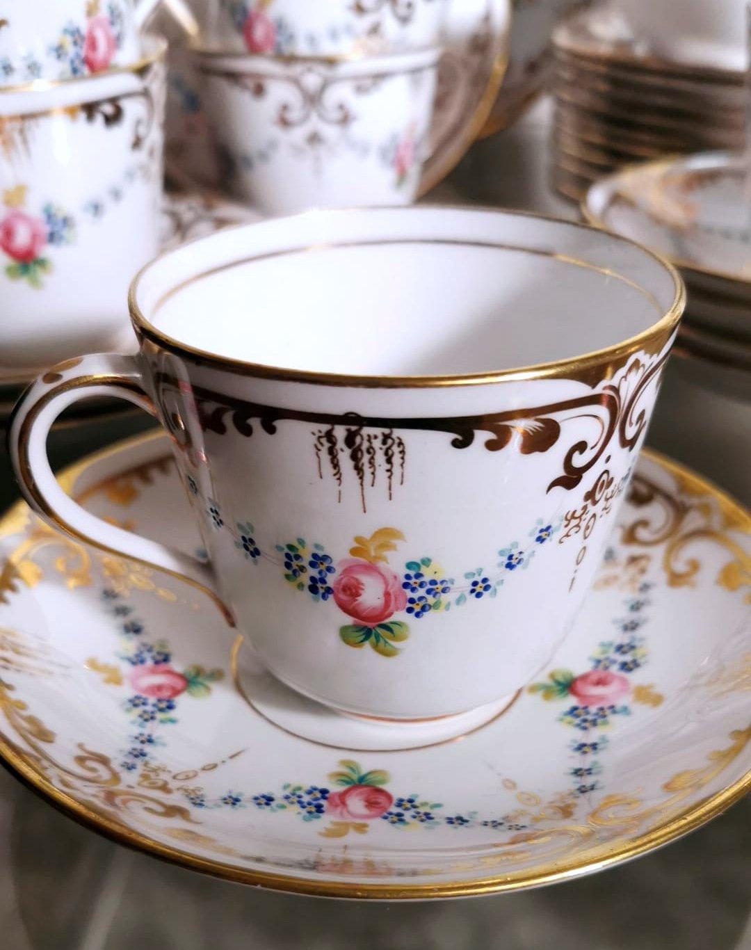 20th Century Napoleon III Style Porcelain De Paris Coffee/Tea Service For 12 People-28 Pieces For Sale