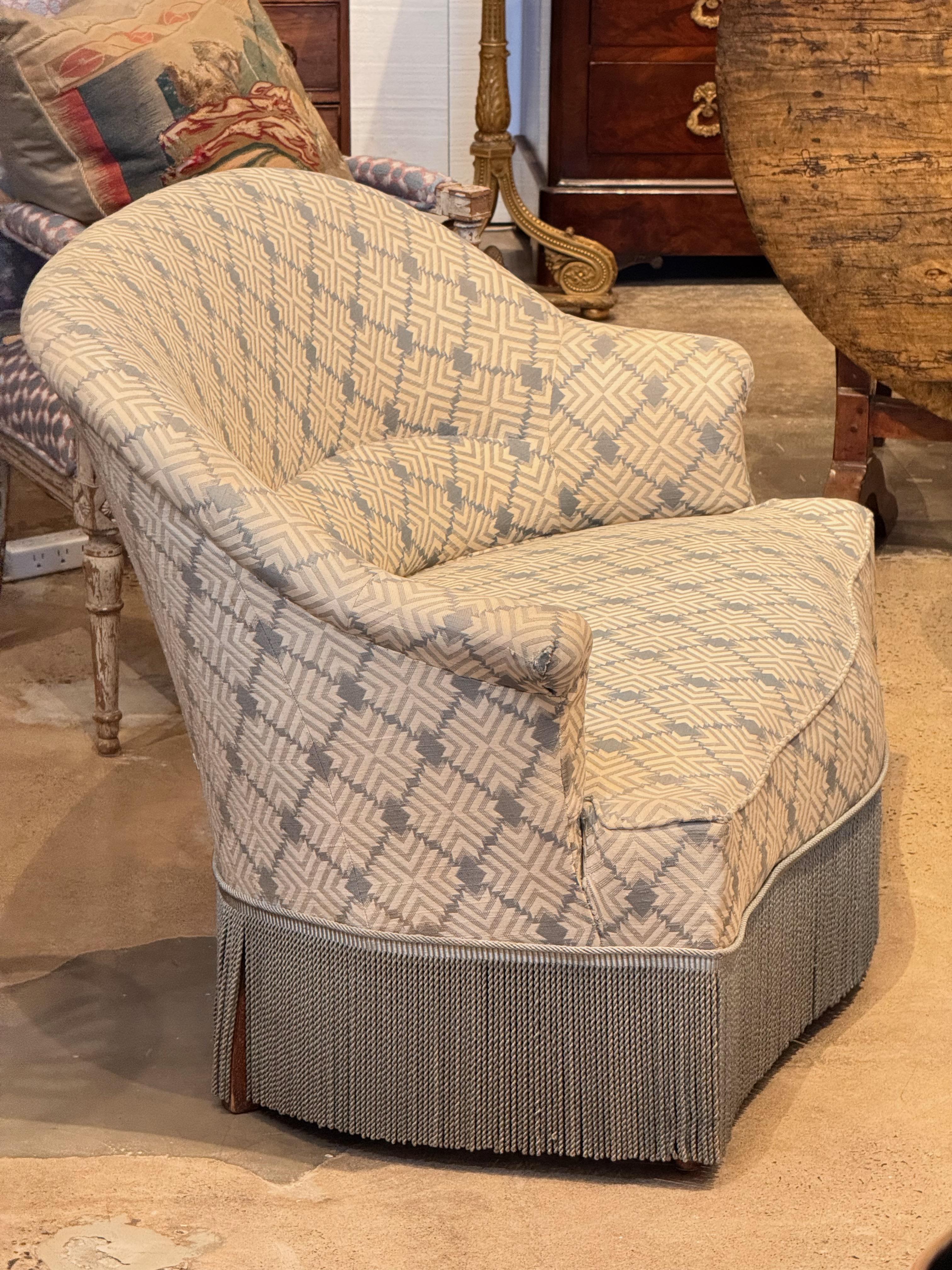 Upholstery Napoleon III Style Settee With Skirted Base For Sale