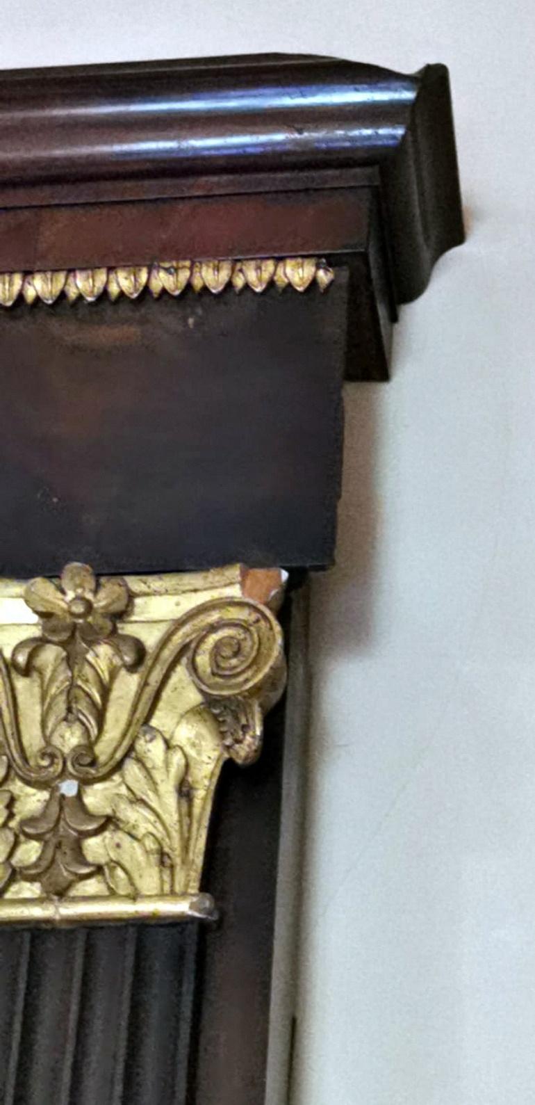 Grand cadre autrichien en bois de style Napoléon III Miroir de mercure et décorations dorées 3
