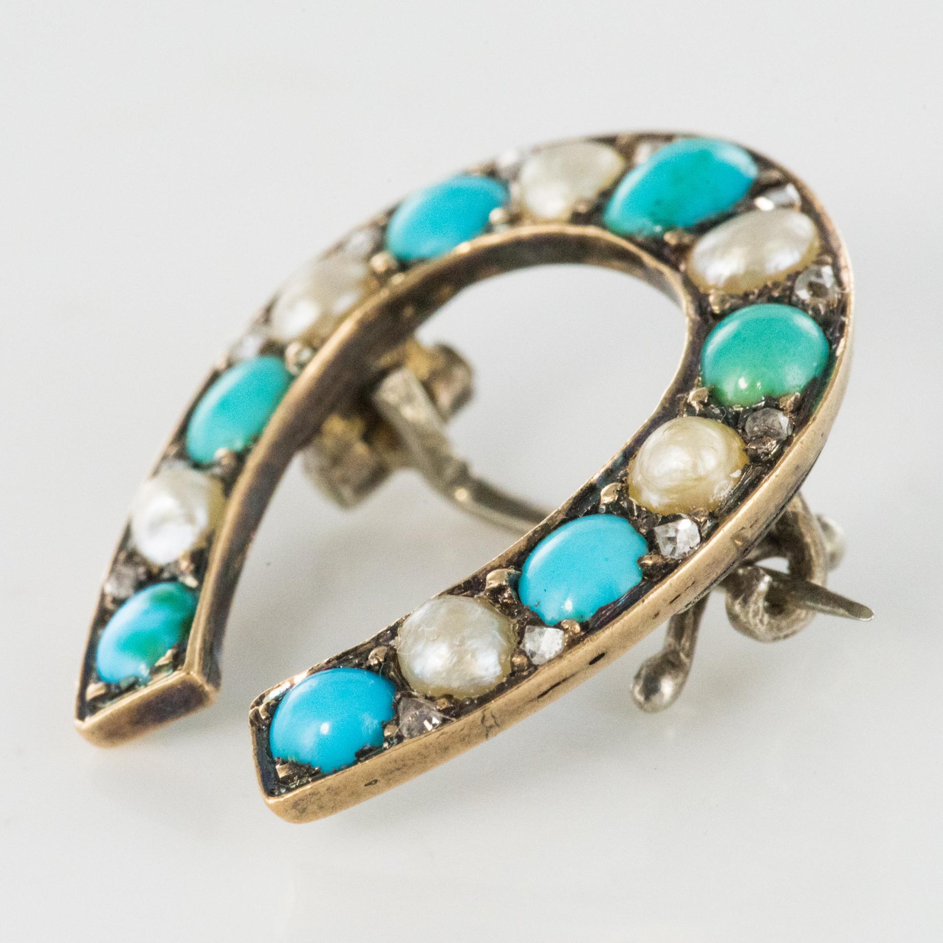 Cabochon Napoleon III Turquoise Natural Pearl 18 Karat Yellow Gold Horseshoe Brooch For Sale