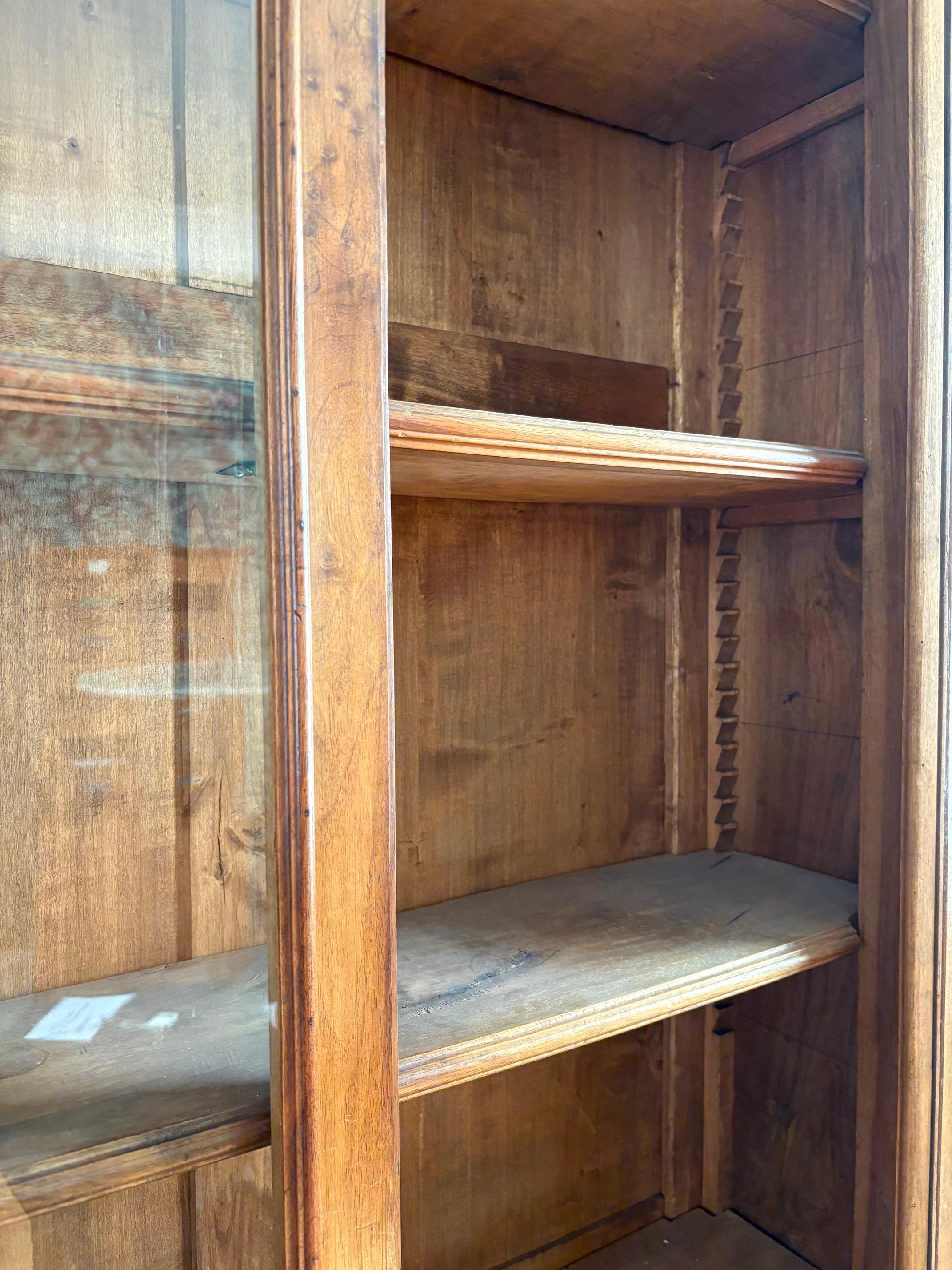 Mobile libreria in noce Napoleone III in vendita 9