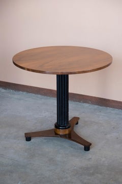 Napoleon III Walnut Wood Rounded Coffee Table with Black Central Leg