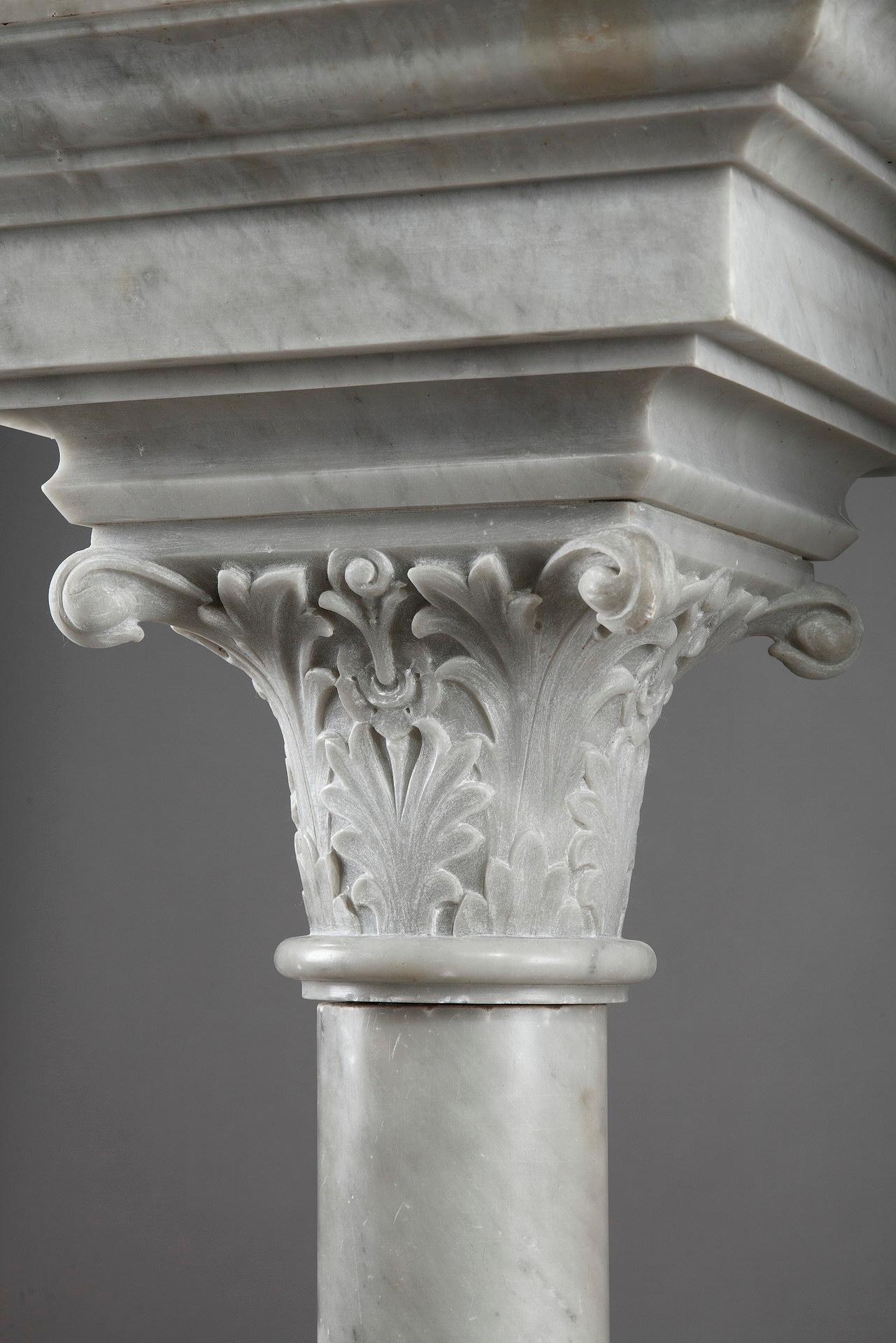 Napoleon III White Marble Column Pedestals In Good Condition In Paris, FR