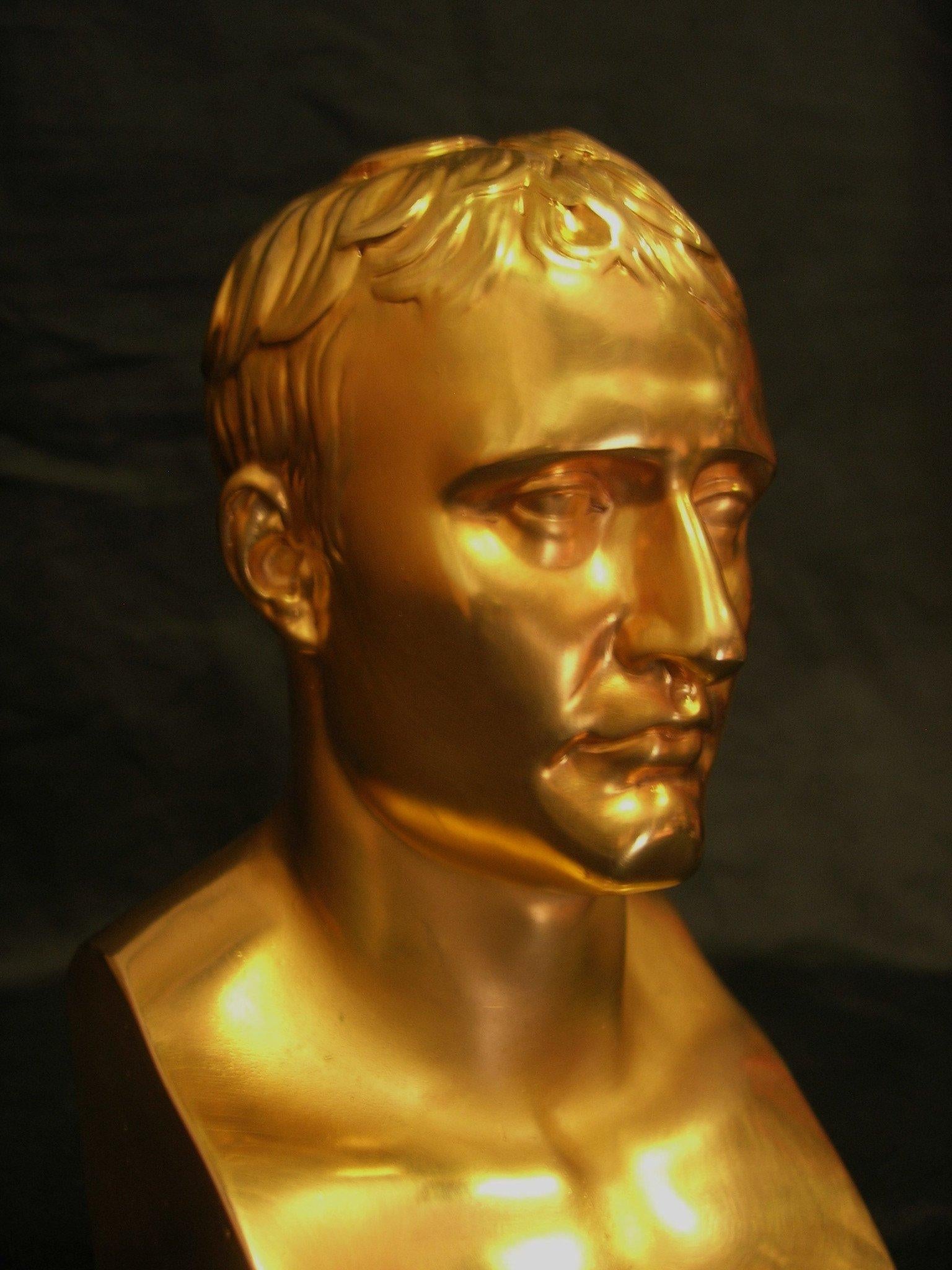 Napoleon Marble Bust in Antique Gold, 20th Century In Excellent Condition For Sale In London, GB