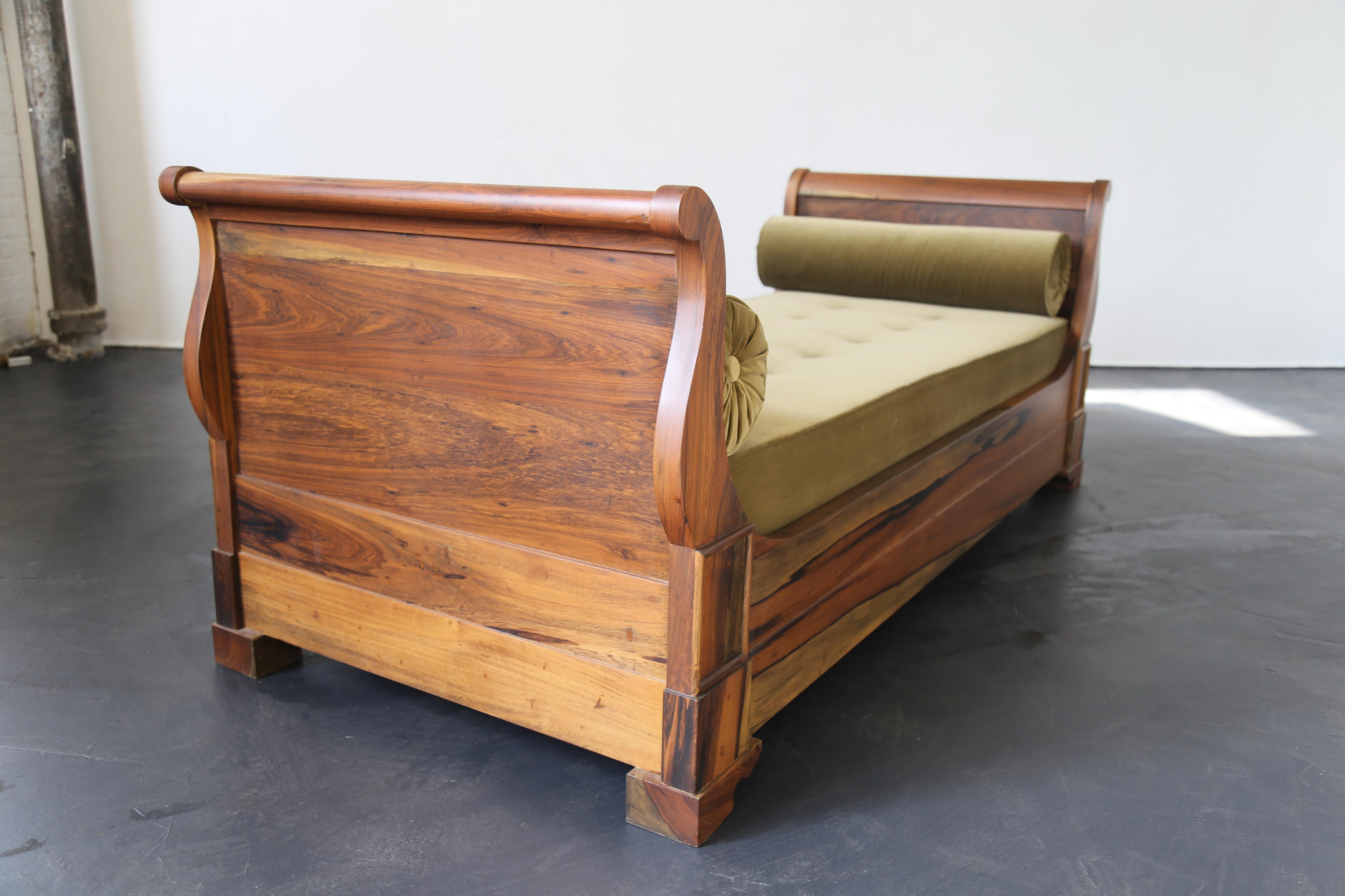 Napoleon Sleigh Daybed in Argentine Rosewood and Savel Elegance from Costantini In Good Condition In New York, NY