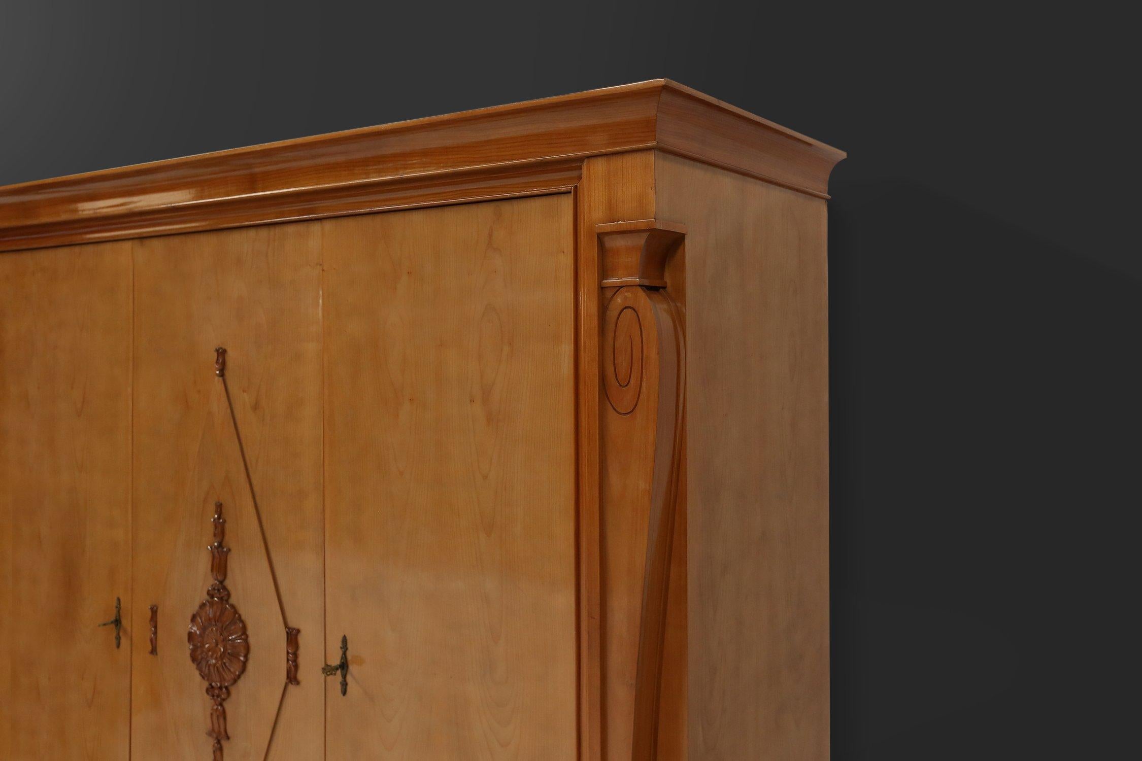 Ensemble de chambre à coucher de style Napoléon par De Coene, ensemble de 4 en vente 2
