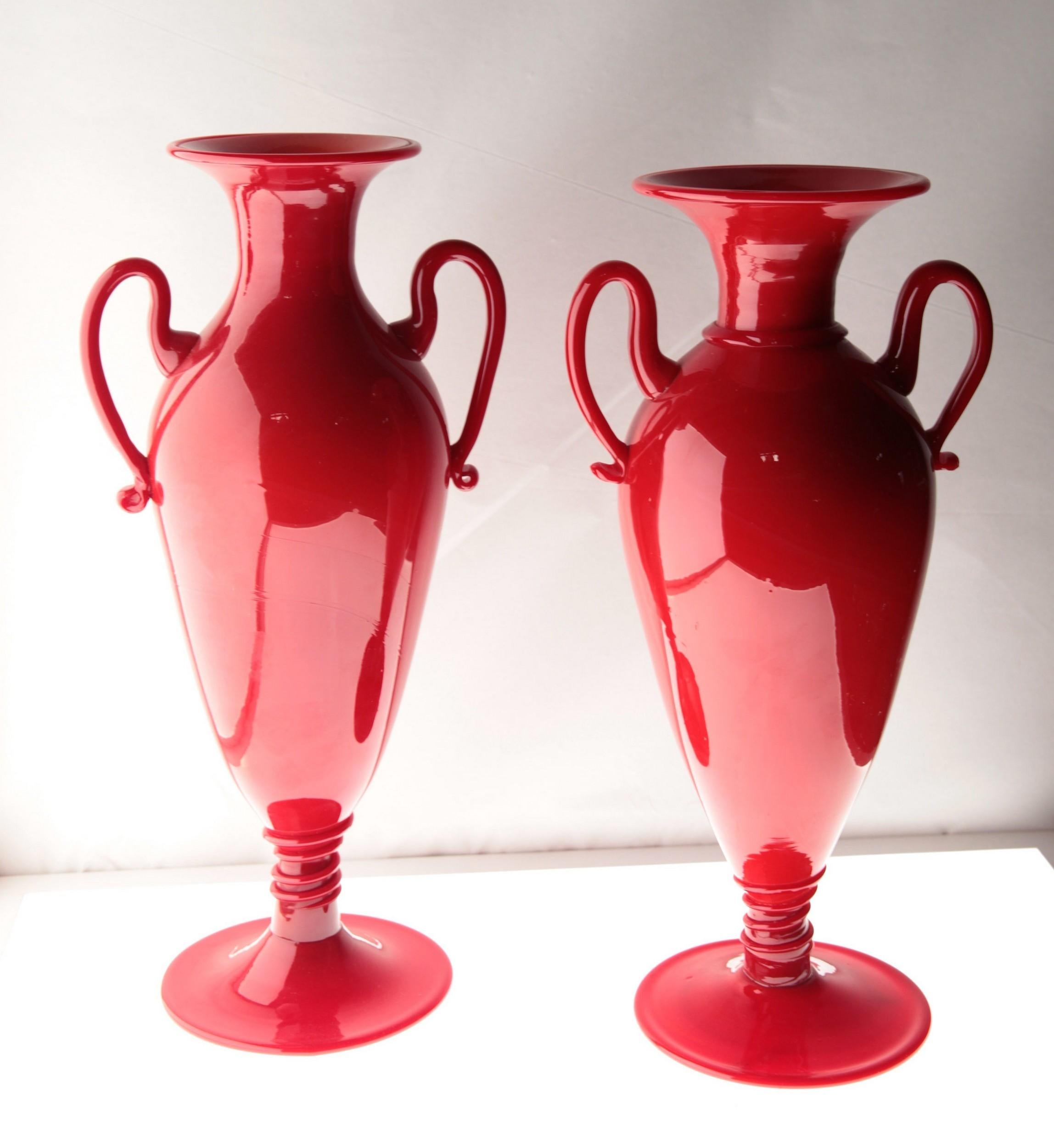 Napoleone Martinuzzi for Pauly, Two Coral Red Murano Glass Footed Vase, 1960s 9