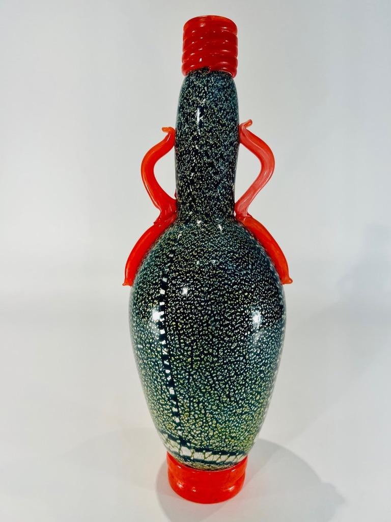 Style international Napoleone Martinuzzi Murano glass circa 1930 Art deco vase. en vente
