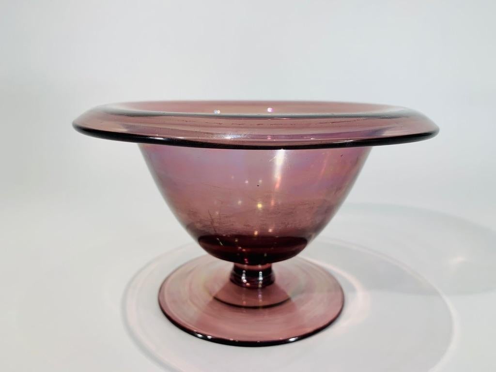 Italian Napoleone Martinuzzi Murano glass violet iridescent circa 1930 bowl. For Sale