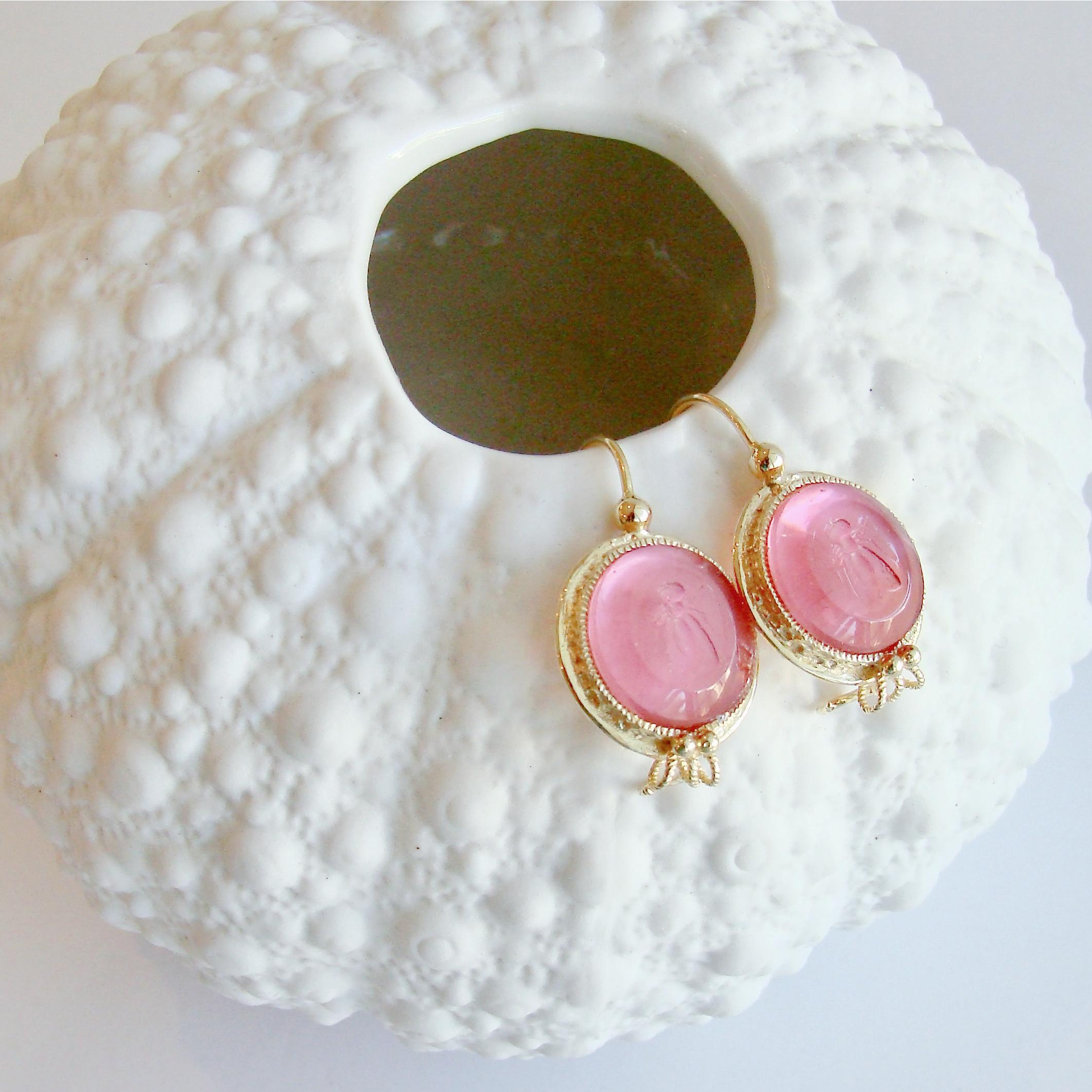 Napoleonic Bee Salmon Pink Intaglios Earrings, Peu d’Abelle Earrings In New Condition In Colleyville, TX