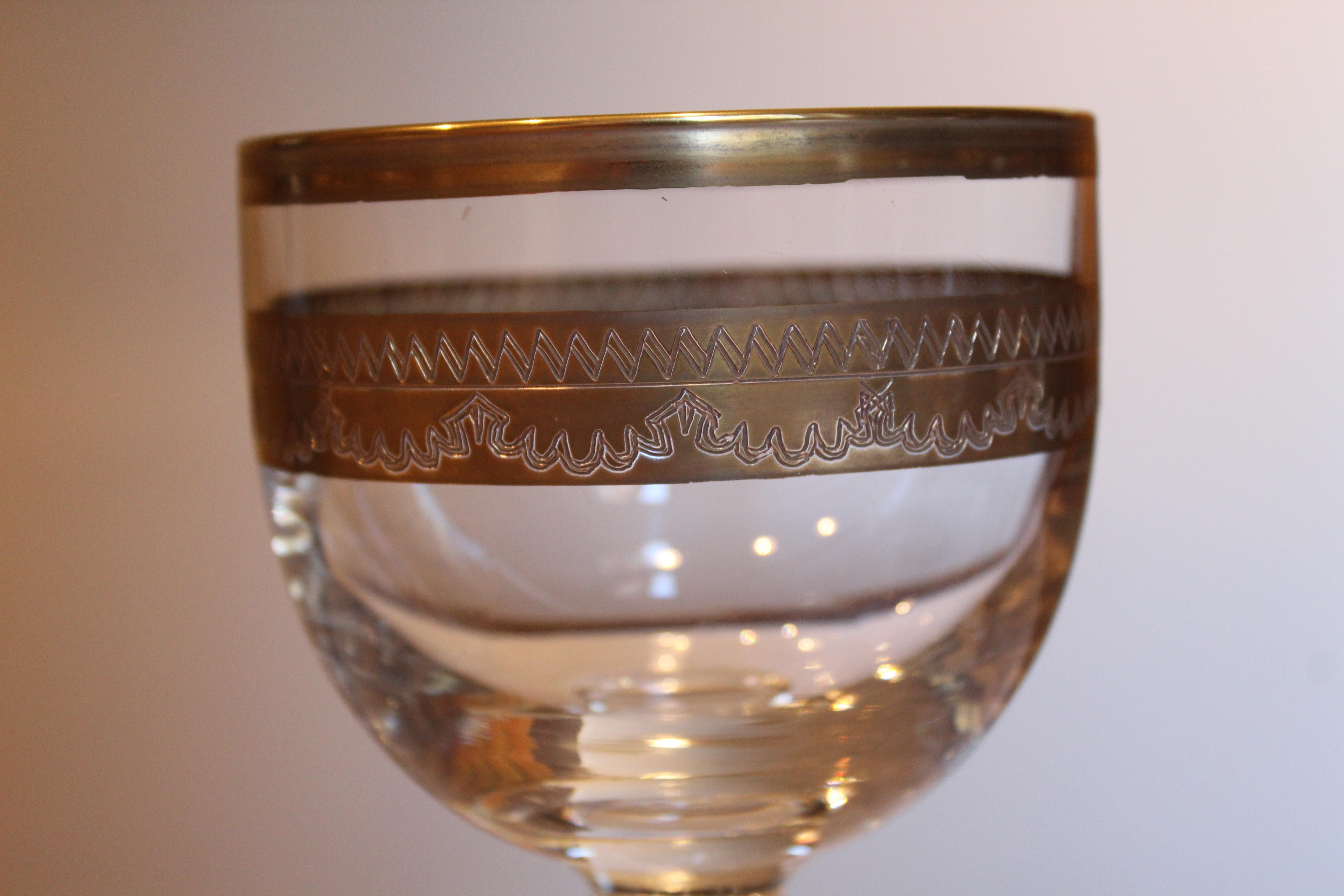 Napoleonic Blown Glass Set, Engraved Golden Decoration For Sale 5