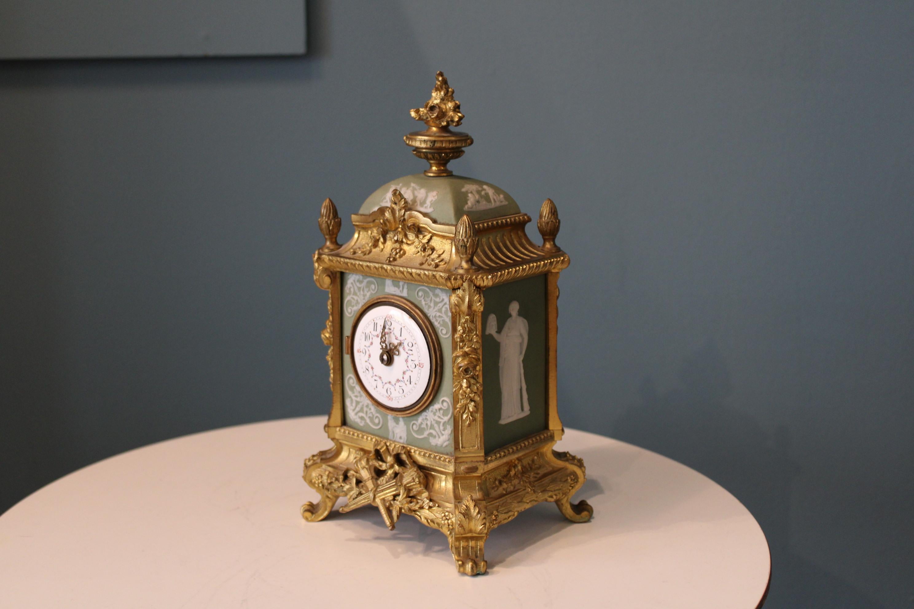 Small Napoleonic clock.
Second empire style.
France, 19th century.

The clock doesn't work.