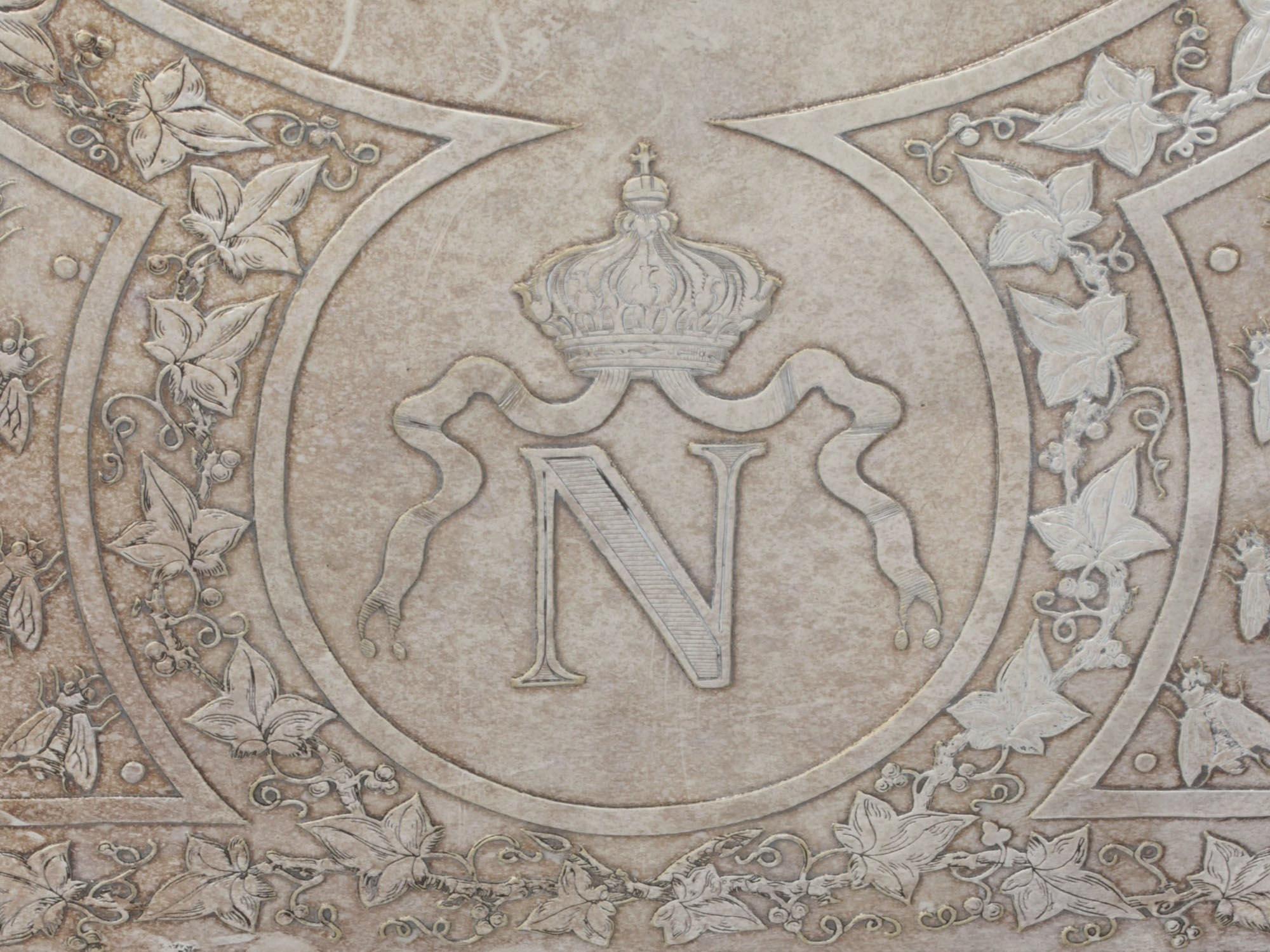 Bandeja napoleónica plateada de Christofle circa 1850 Imperio en venta
