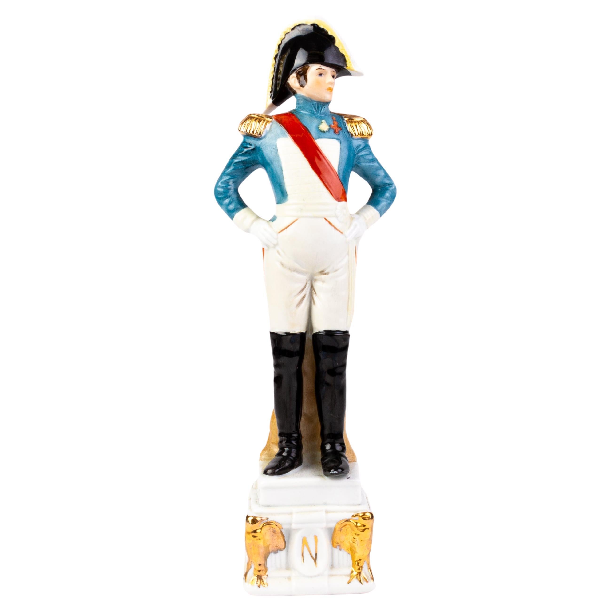 Napoleonischer Soldat Feine 24KT Gold Porzellanfigur 