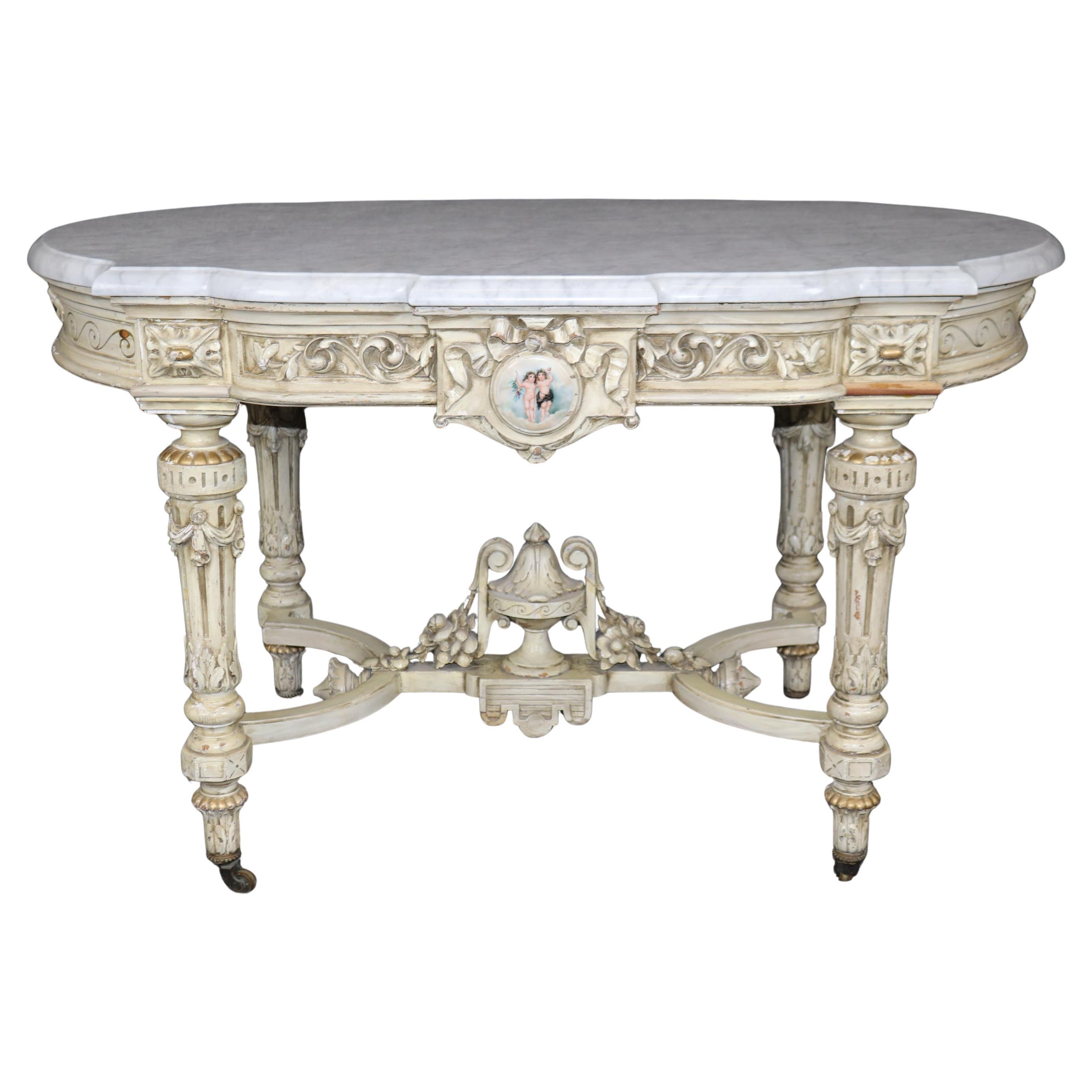 Mitteltisch im napoleonischen Stil mit cremefarbener bemalter Marmorplatte im Sevres-Stil, Placques im Angebot