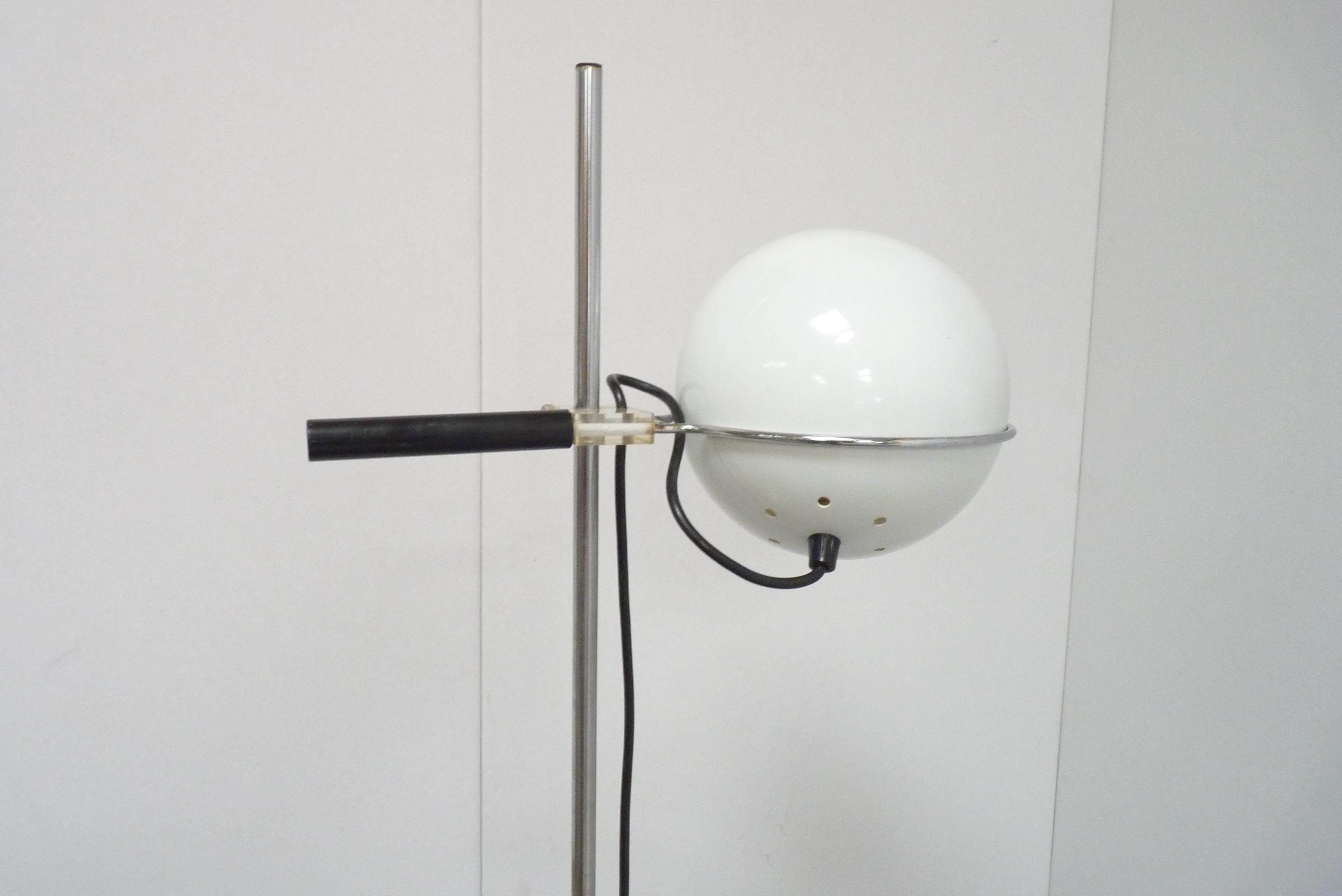 Metal 'Napoli' Eyeball Floor Lamp by Gepo Lighting, The Netherlands, 1960s For Sale