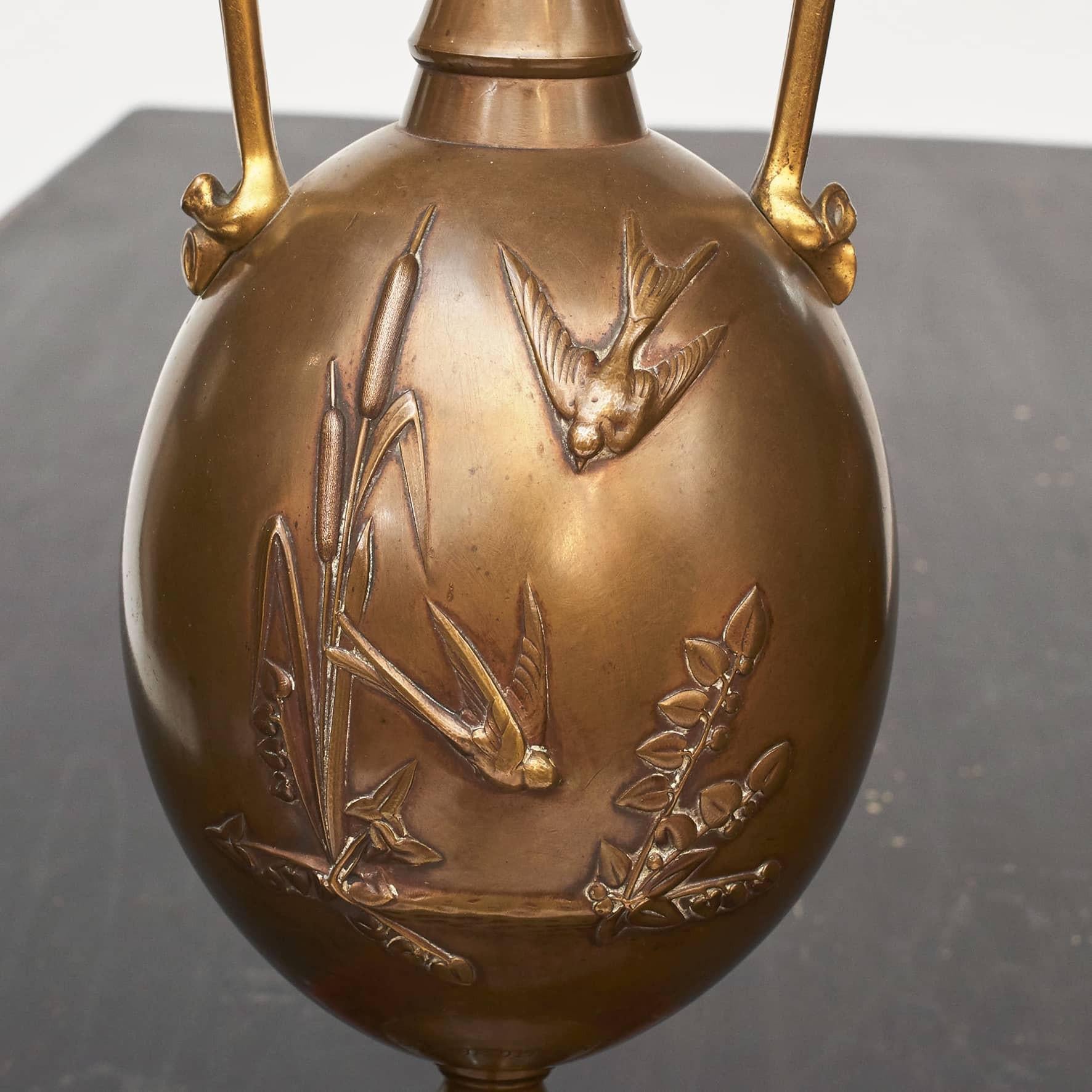 Doré Lampe vase en bronze Napoléon III par Cahieux & Barbedienne en vente