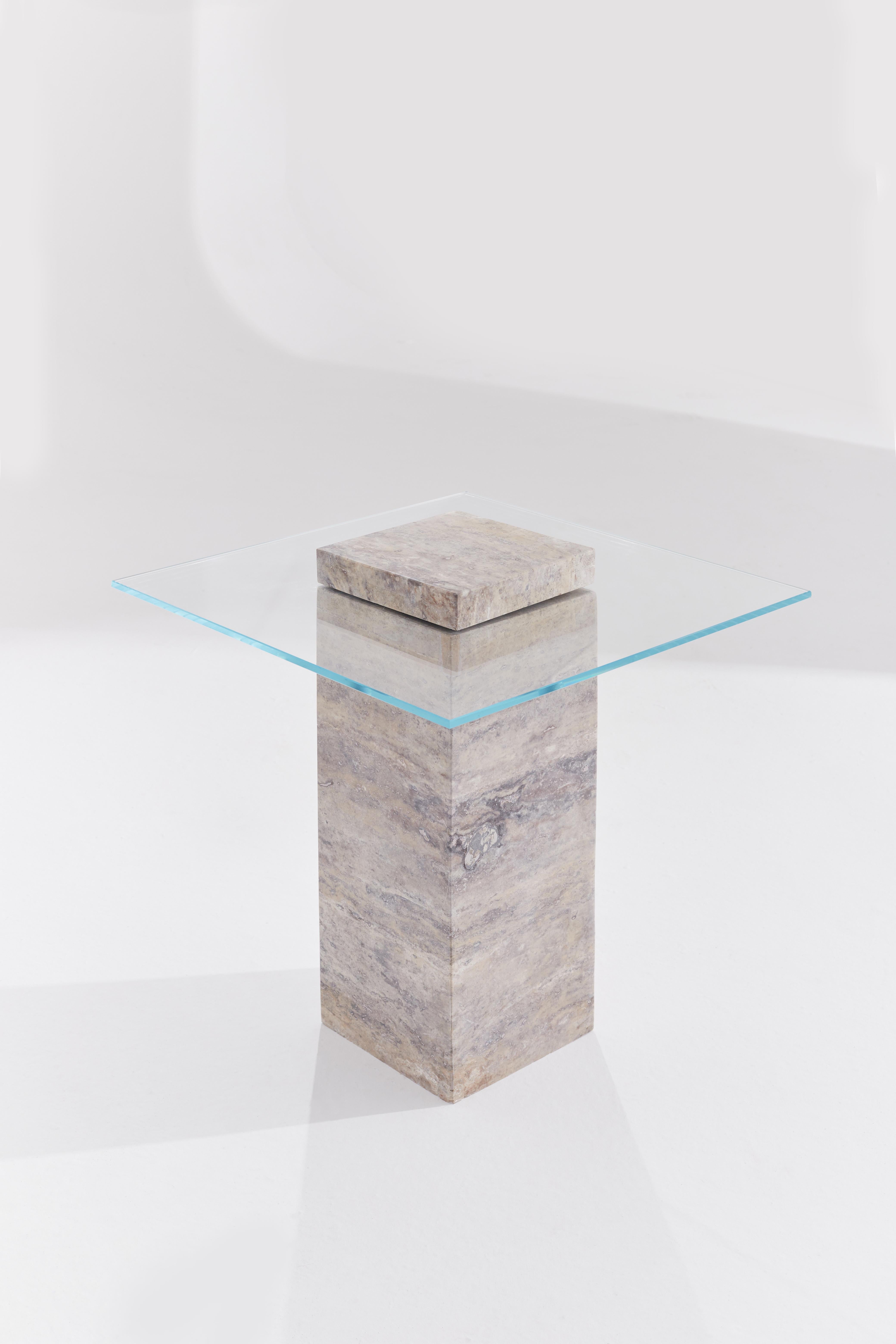 Turc Table d'appoint Narcho en travertin argenté par RAFFINATO en vente