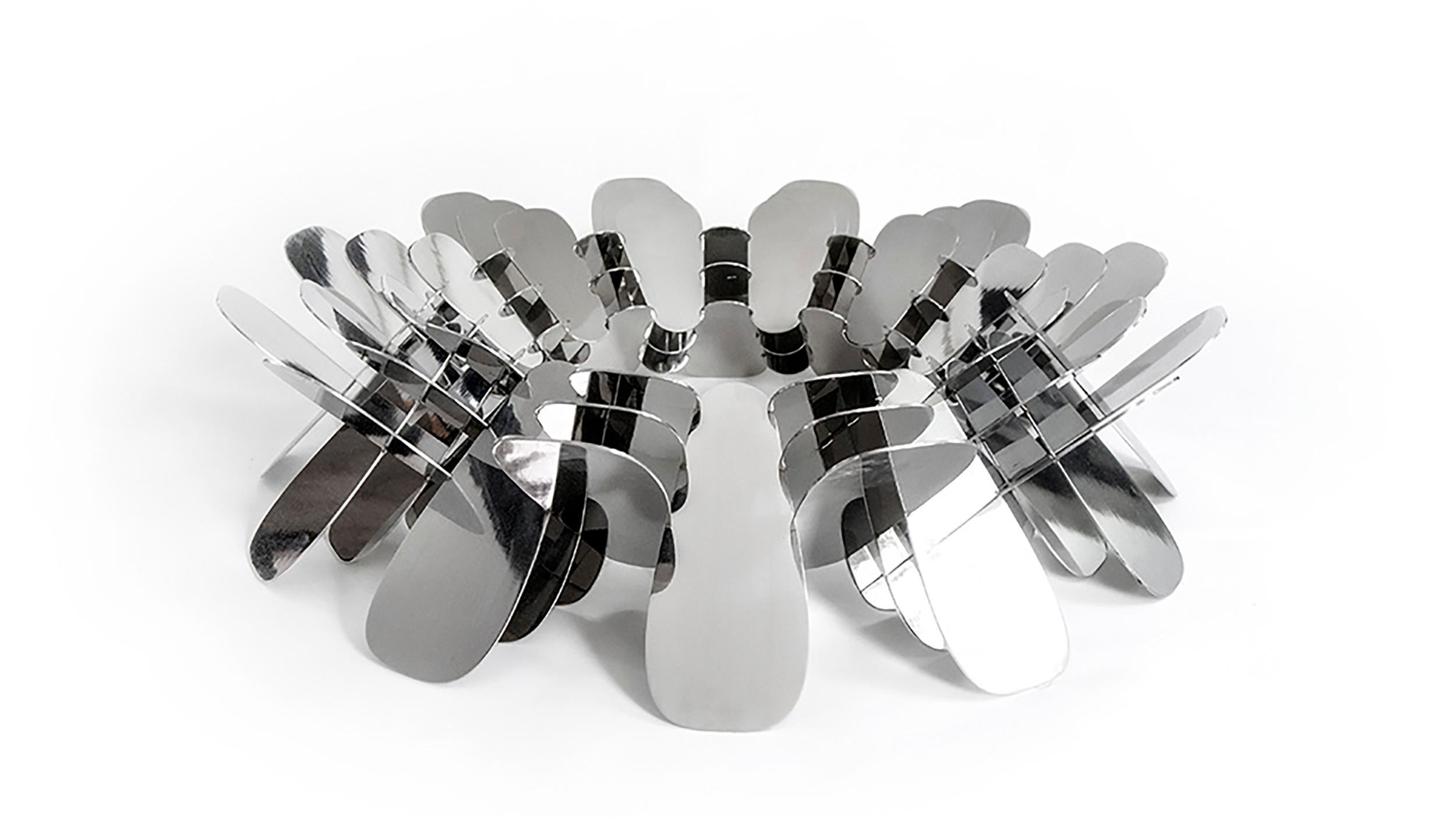 Mexican Narciso, Sculptural geometric stainless steel center table by Pedro Cerisola For Sale