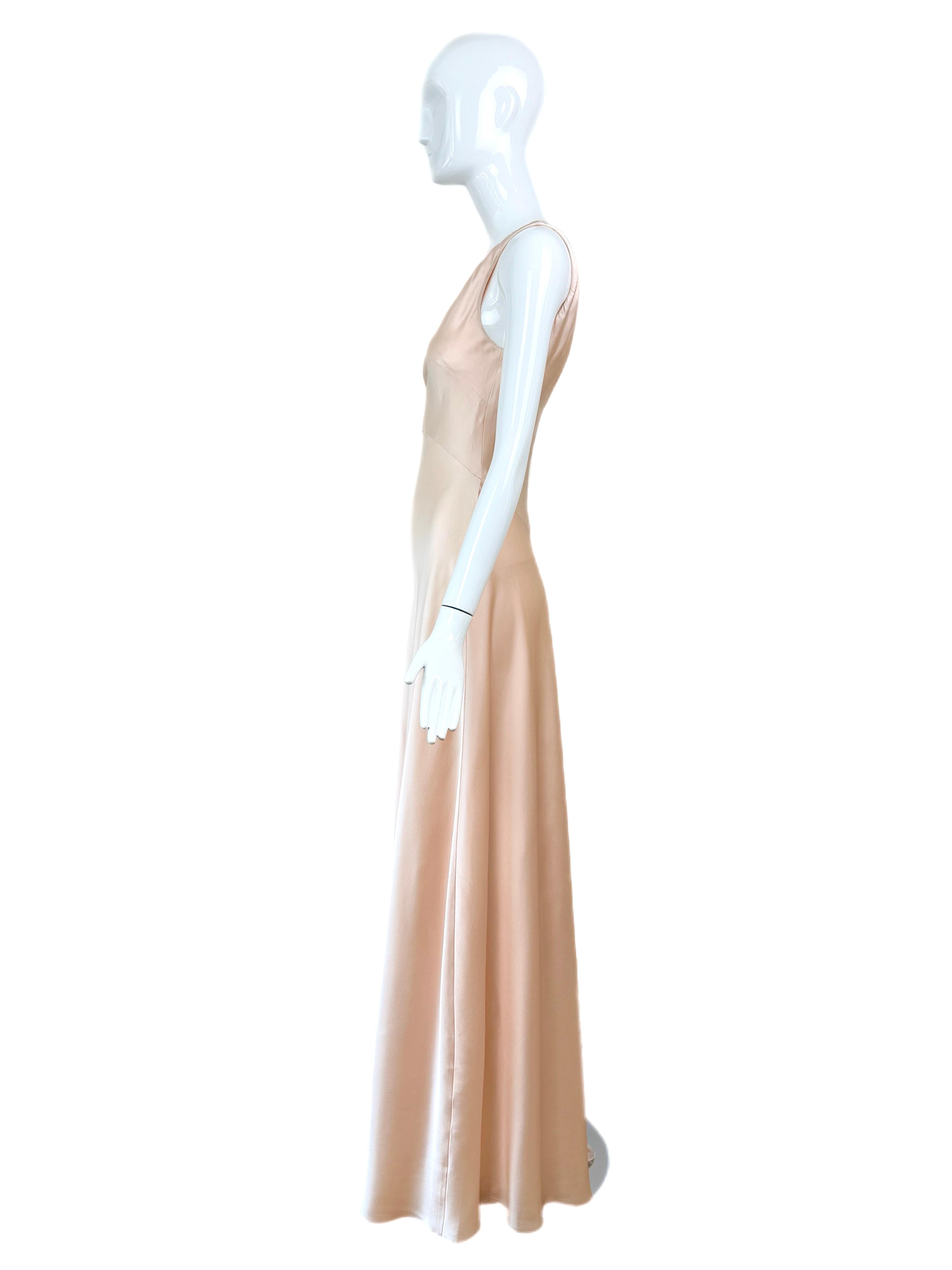 NARCISO RODRIGUEZ 2018 Seide Soft Pink/Pfirsich Kleid Maxikleid im Angebot 1