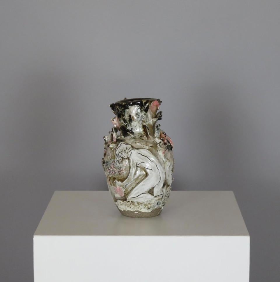 ‘Narciso’ Vessel by Gianfranco Briceño. One-of-a-kind, signed, and handmade by the artist in porcelain, chamotte, and enamel.

Gianfranco Briceño is a Peruvian-born artist, sculptor, and photographer based in São Paulo, Brazil.