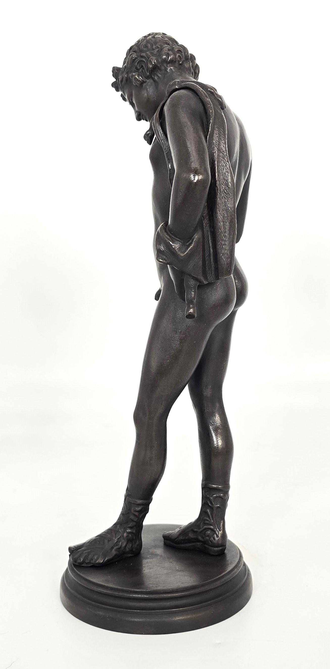Grand Tour Narcisse, sculpture en bronze italienne de grand tour vers 1890 en vente