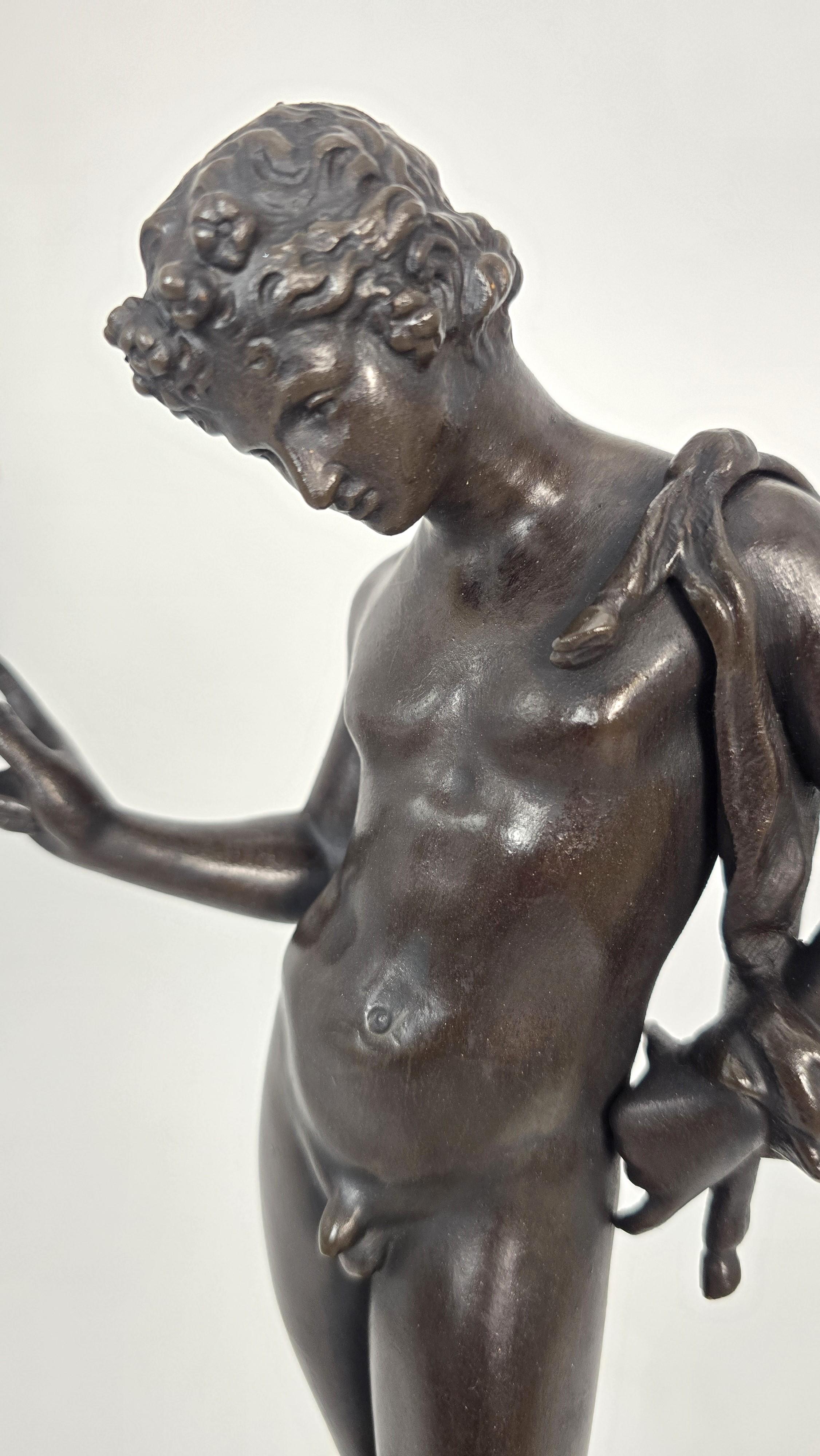 Narcisse, sculpture en bronze italienne de grand tour vers 1890 en vente 1