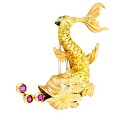 Nardi Broche poisson bicolore vintage en or 18 carats avec rubis et diamants de 0,42 carat, années 1950