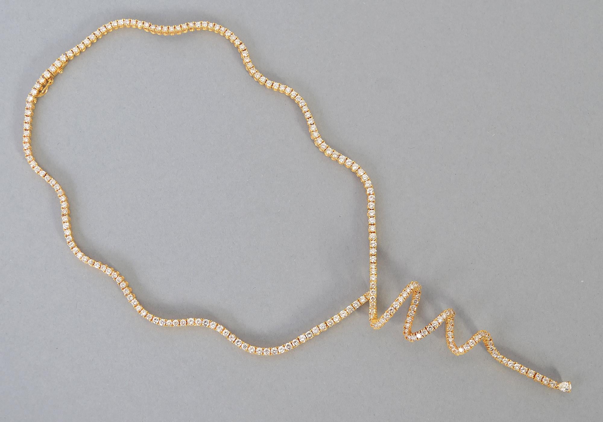 Modern Nardi Diamond Swirl Choker Necklace For Sale