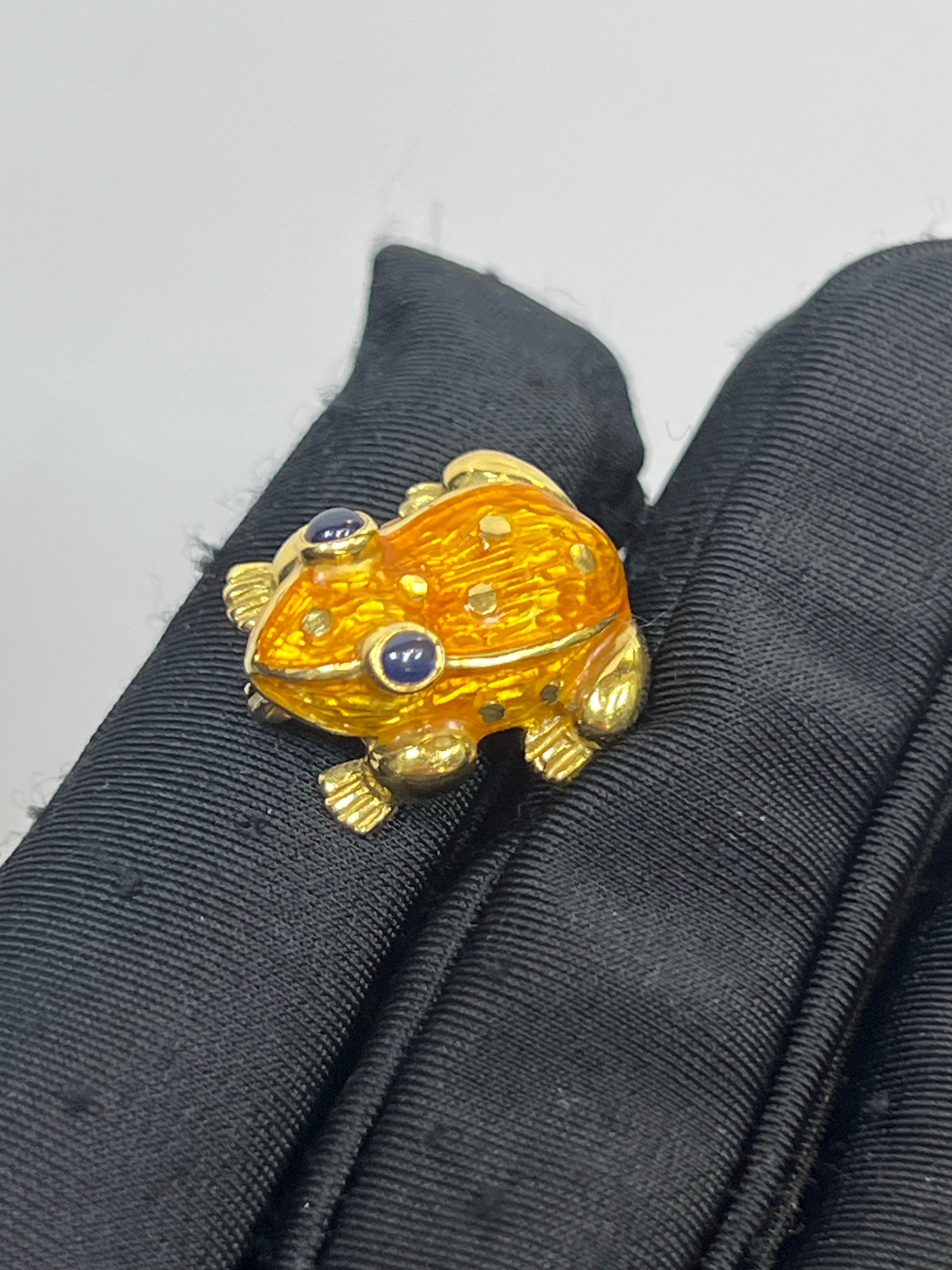 Cabochon Spilla a forma di rana in smalto e zaffiro Nardi in vendita