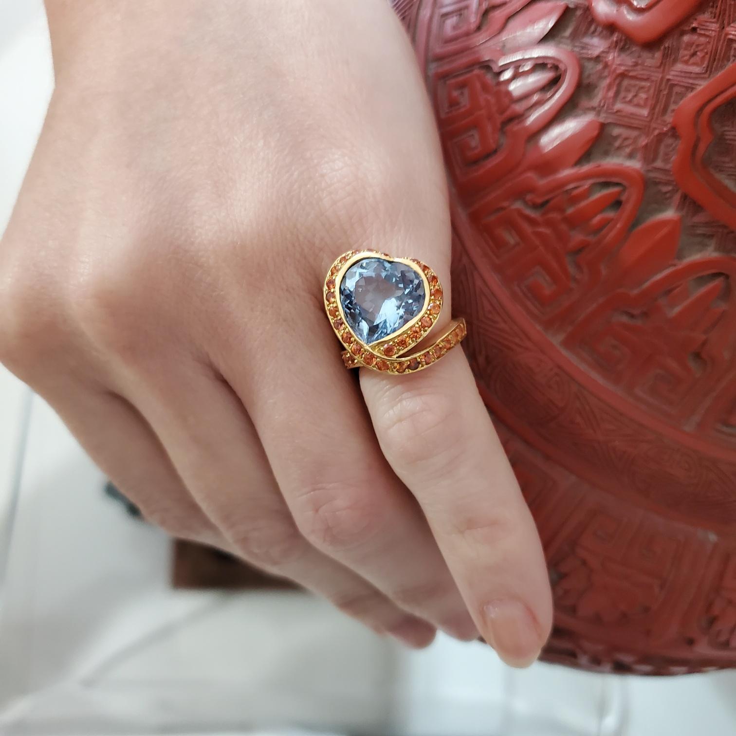 A cocktail ring designed by Nardi.

Rare vintage piece, created in Venice Italy by the iconic and exclusive Venetian jewelry house of Nardi. This unique one-of-a-kind cocktail ring has been carefully crafted in solid yellow gold of 18 karats with