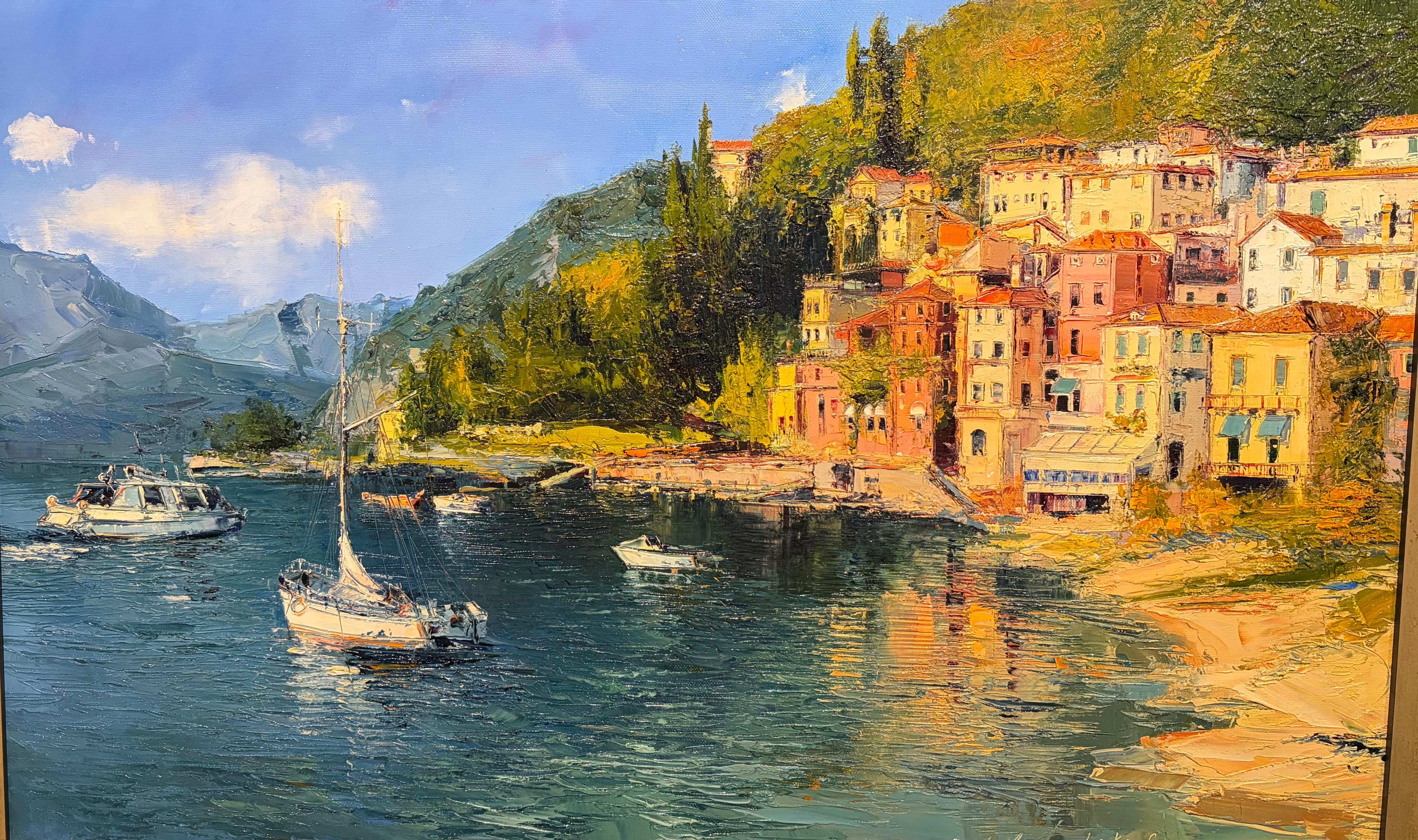 Dieses lebendige und stimmungsvolle Ölgemälde von Narek Arakelyan fängt den Charme des Comer Sees mit seinem leuchtenden Wasser, der sonnenbeschienenen Architektur und den ruhig über die Bucht gleitenden Booten wunderbar ein. Arakelyans