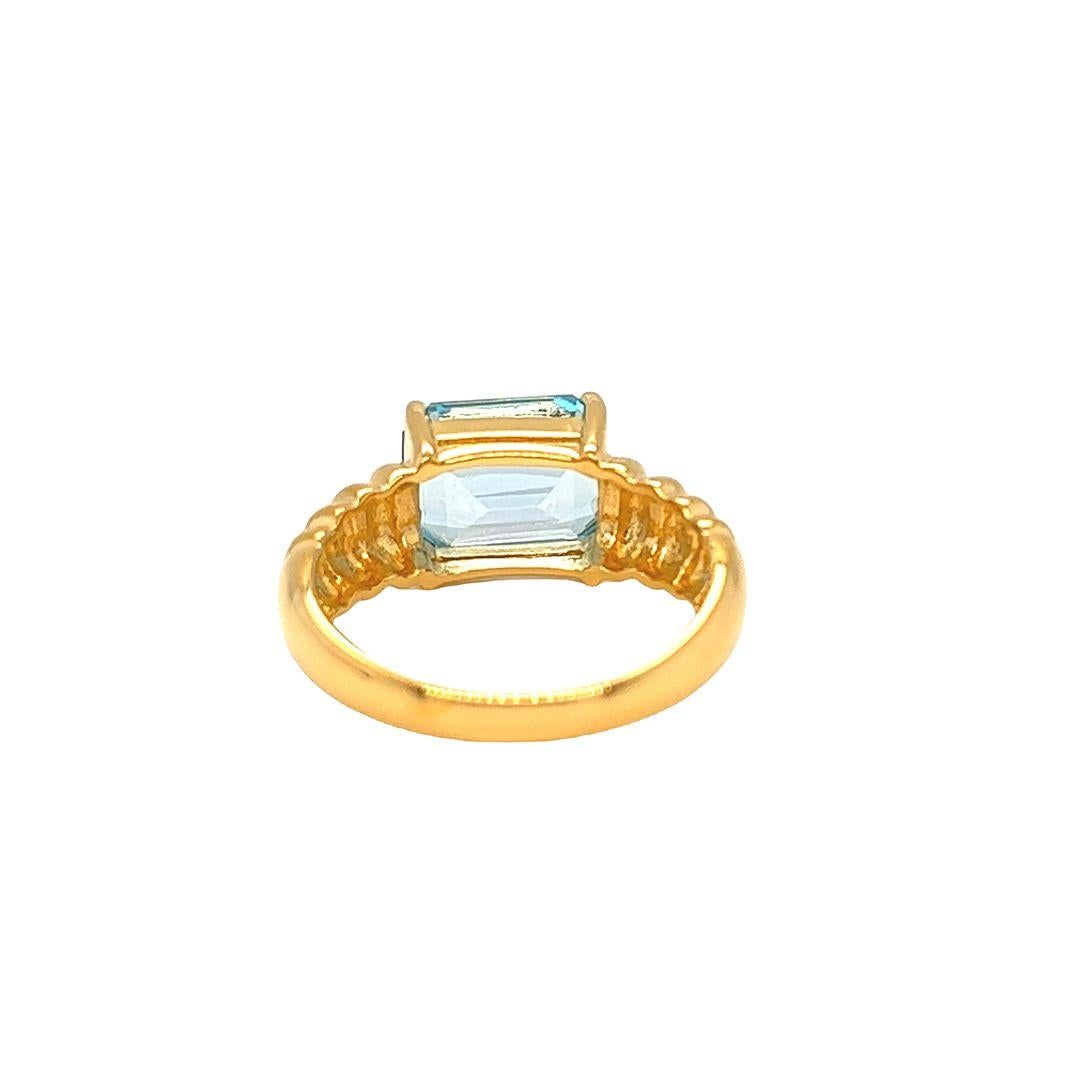 Nari Fine Jewels Emerald Cut Blue Topaz Fluted Dome Ring 14K Yellow Gold In New Condition For Sale In beverly hills, CA