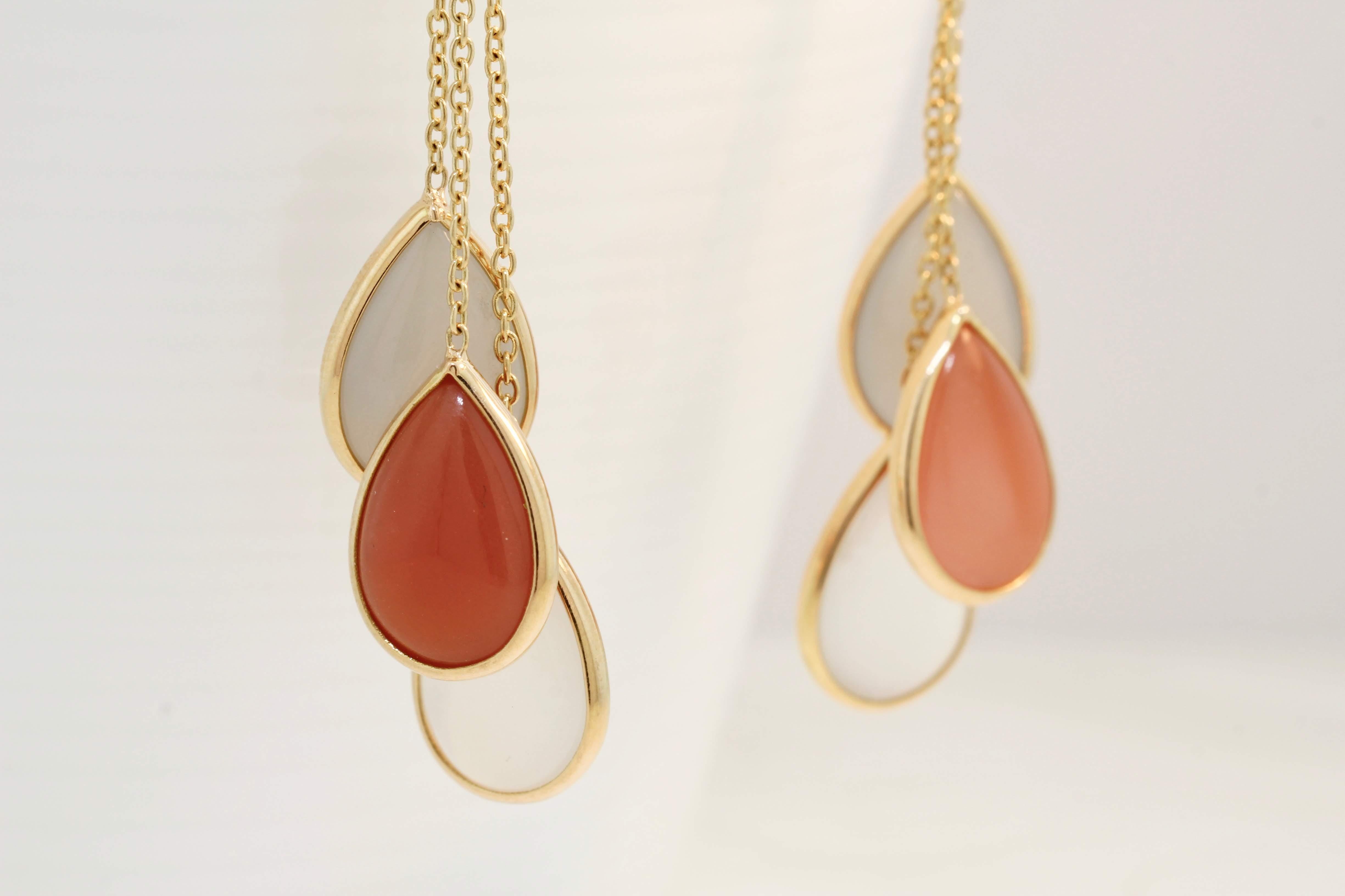 Artisan Nari Fine Jewels Handcrafted Moonstone Dangle Earrings in 18k For Sale