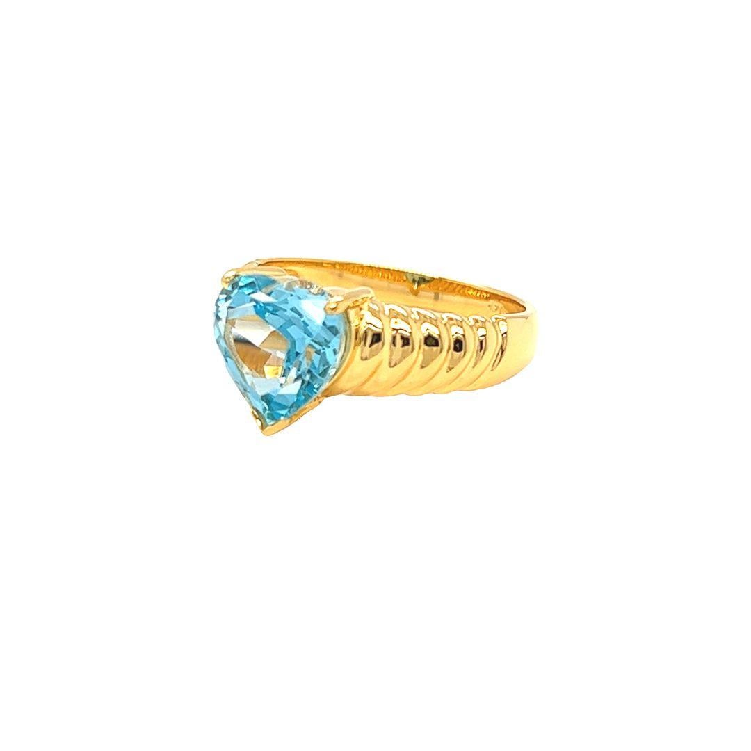 Contemporary Nari Fine Jewels Heart Blue Topaz Fluted Dome Ring 14K Yellow Gold For Sale