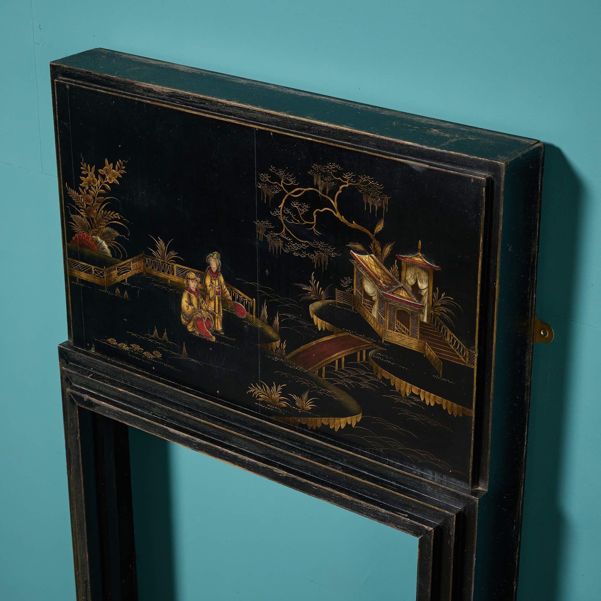 Legno Stretto camino dipinto in stile Chinoiserie degli anni '20 in vendita