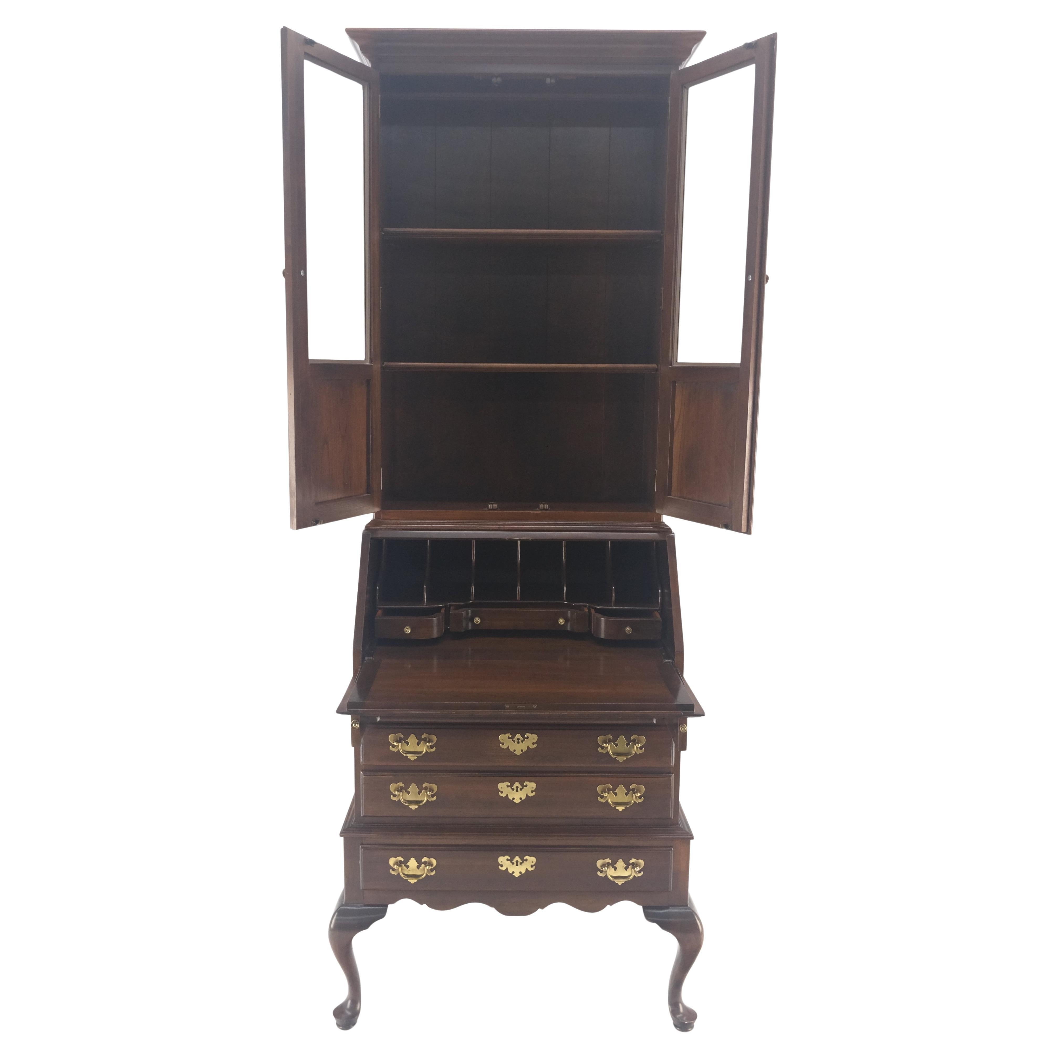 Estrecho 30" Ancho  Escritorio con 4 Cajones y Puertas de Cristal Librería