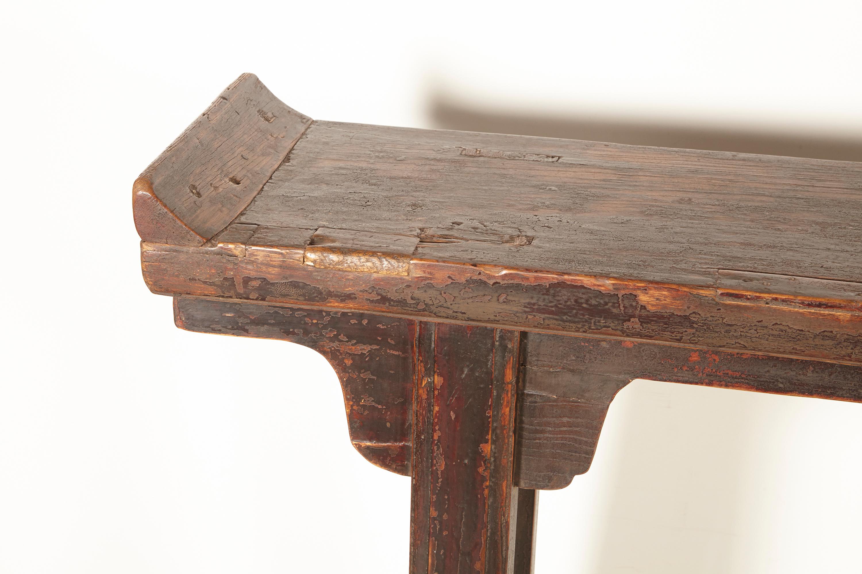 XIXe siècle Table d'autel chinoise ancienne étroite
