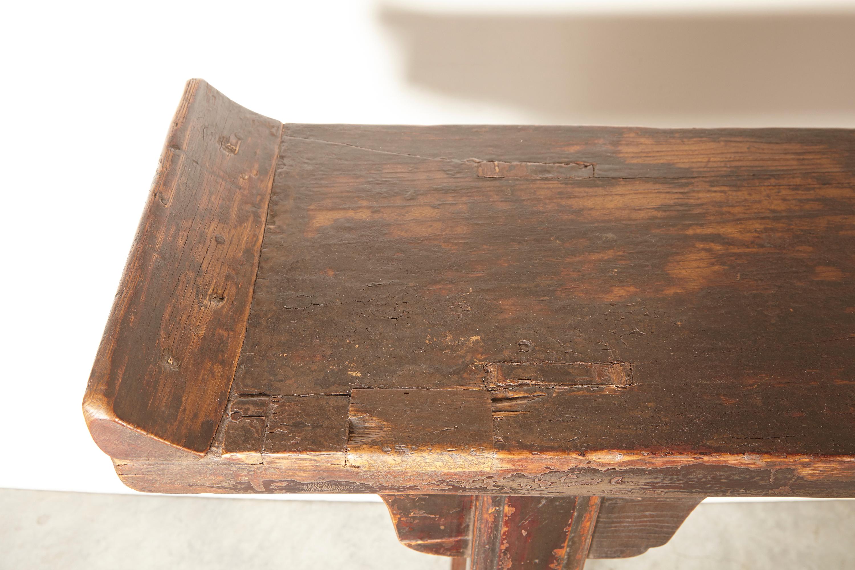 Narrow Antique Chinese Altar Table In Fair Condition In New York, NY