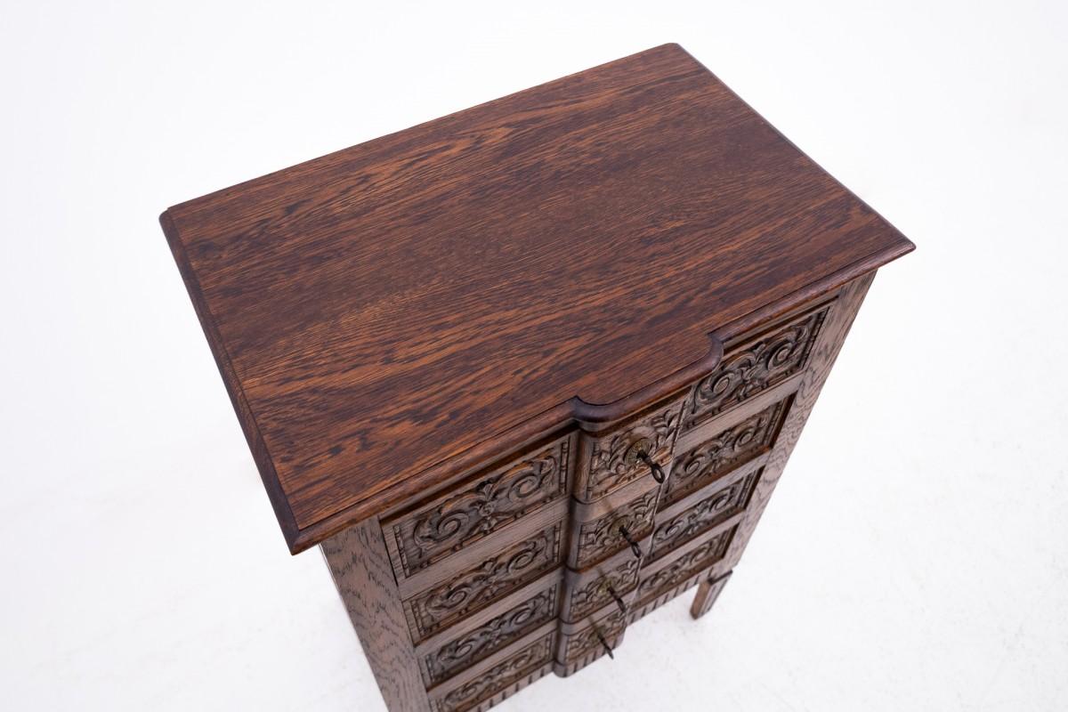 Cassettiera stretta, Francia, 1890 circa. In condizioni buone in vendita a Chorzów, PL