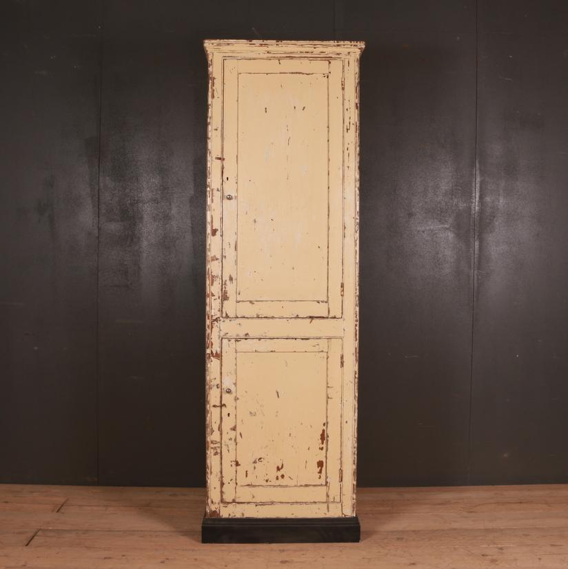 Narrow original painted chimney cupboard, 1860.


Dimensions:
27 inches (69 cms) wide
17 inches (43 cms) deep
84 inches (213 cms) high.
 