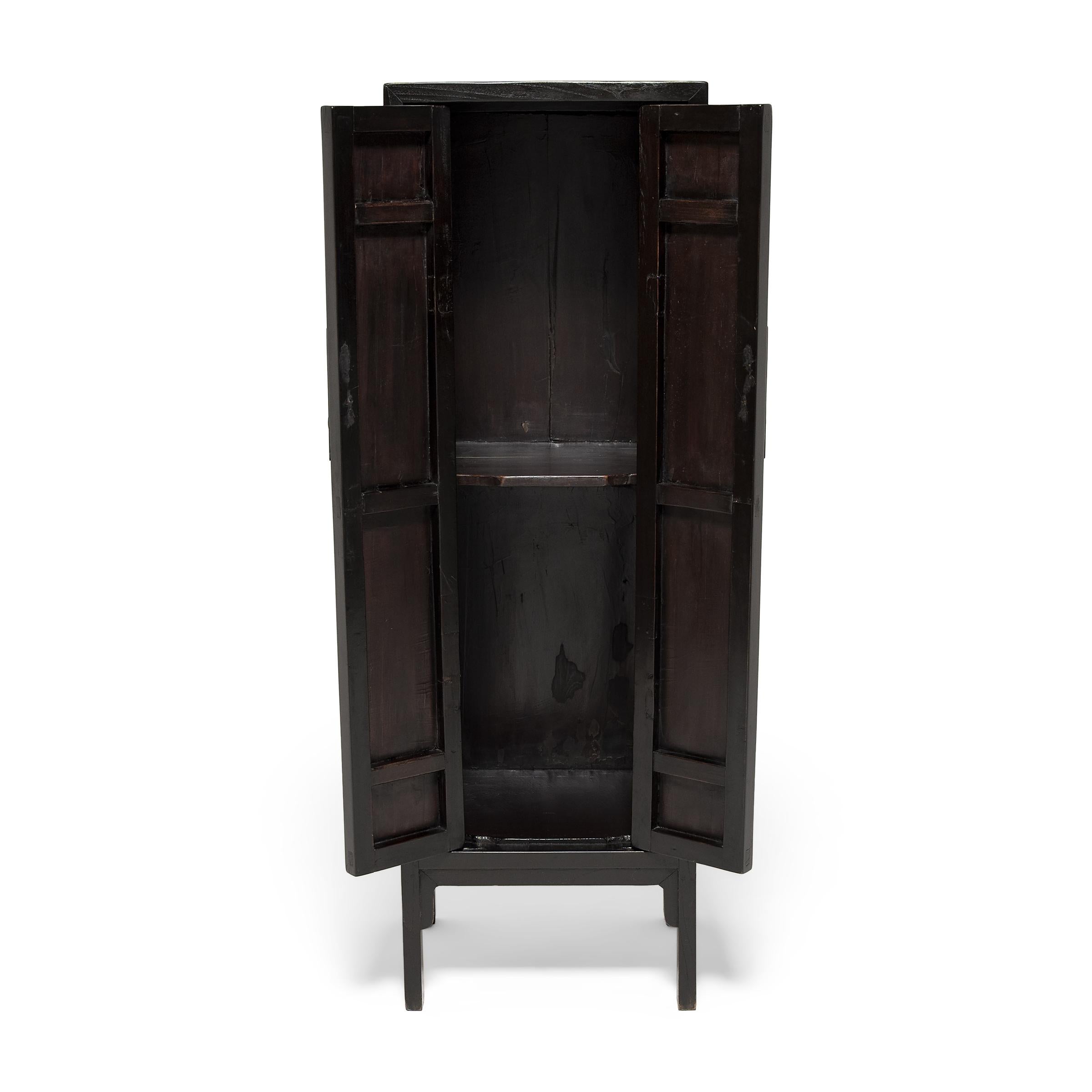 Narrow Chinese Black Lacquer Cabinet In Good Condition In Chicago, IL