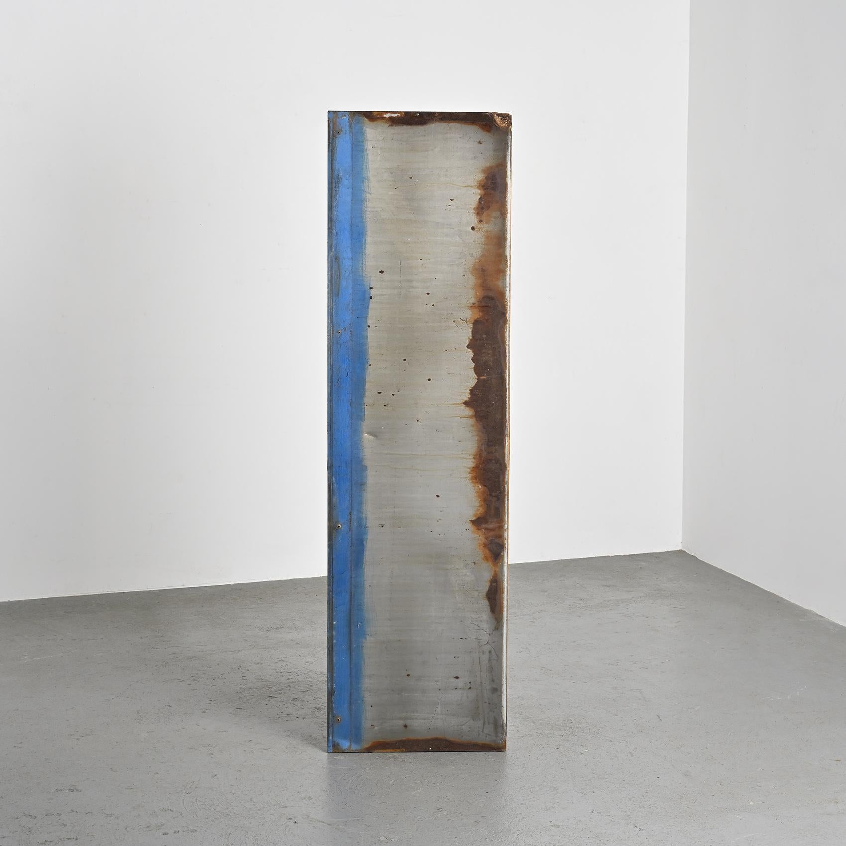 Narrow Facade panel by Jean Prouvé, circa 1960, Lyon France en vente 5