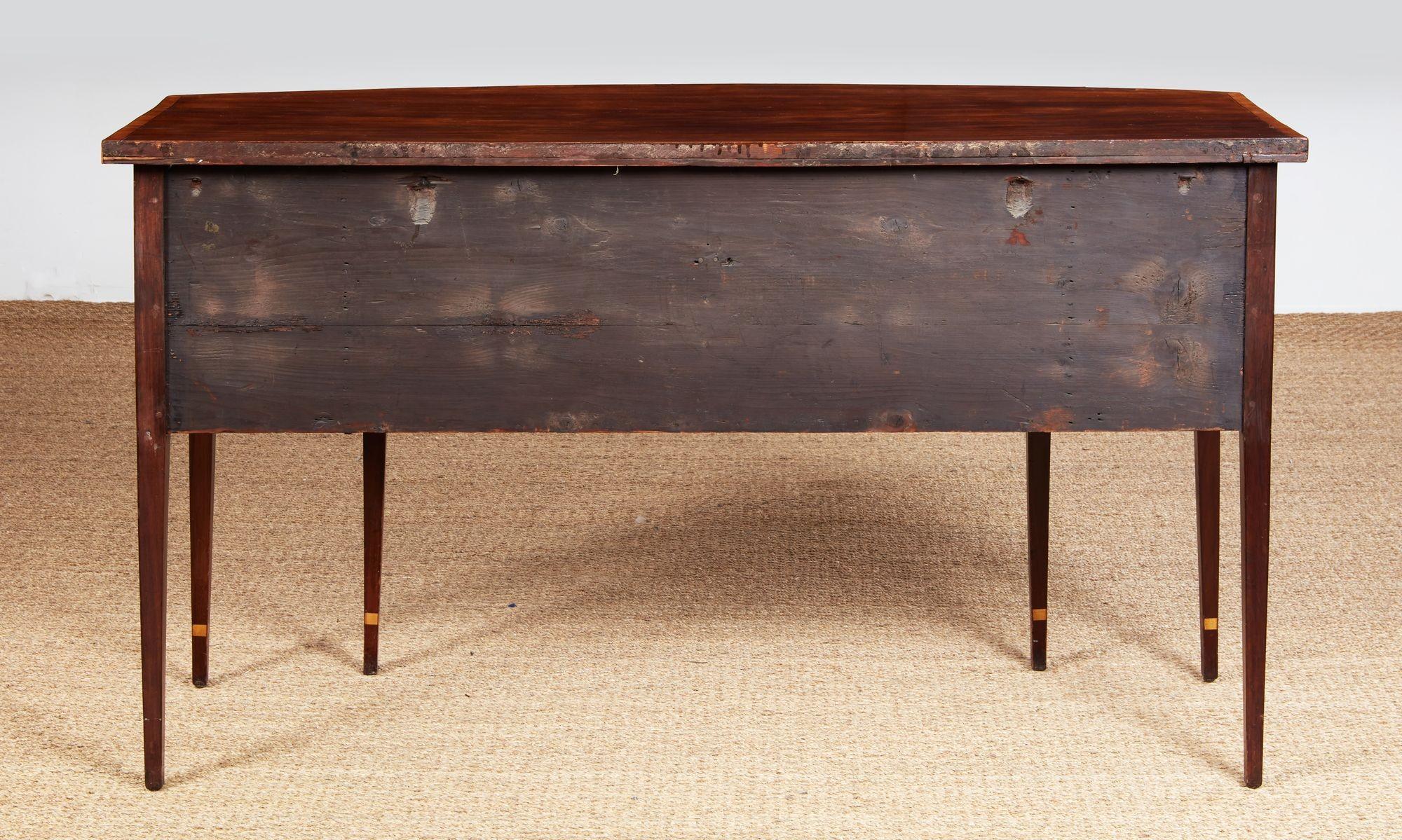 Credenza stretta georgiana in mogano e legno satinato in vendita 9