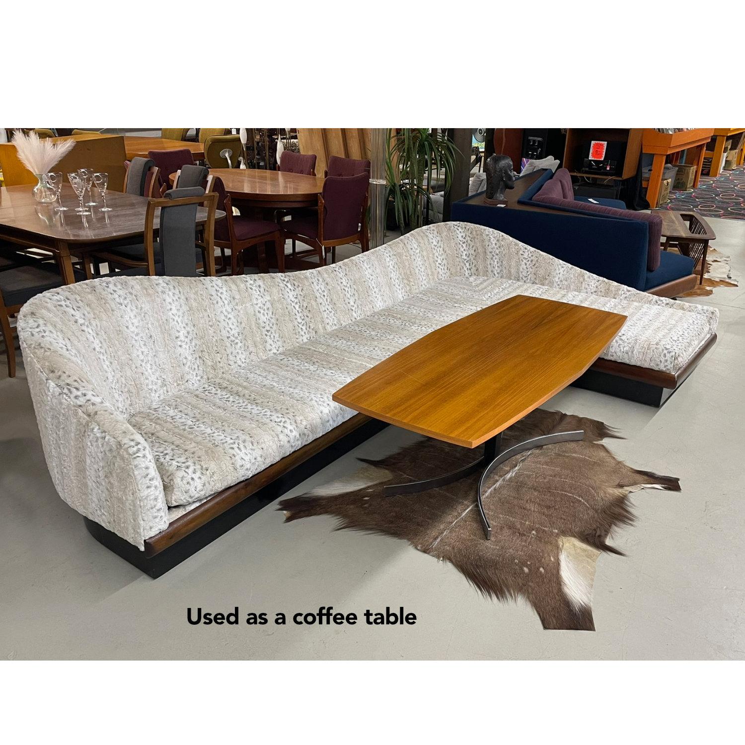 20ième siècle Table basse moderne étroite et réglable en hauteur, convertie en table de salle à manger à 6 places en vente