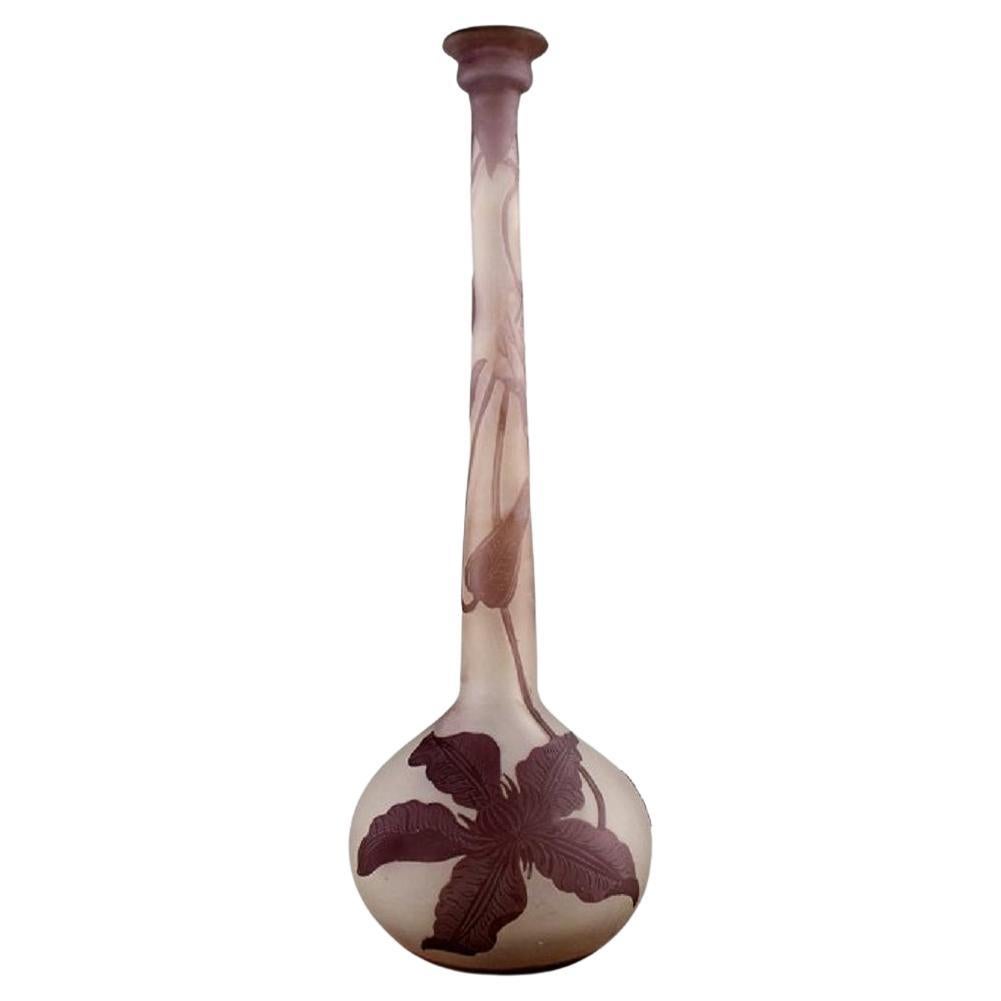 Narrow Neck Emile Gallé Vase in Frosted and Purple Art Glass, Early 20th C For Sale