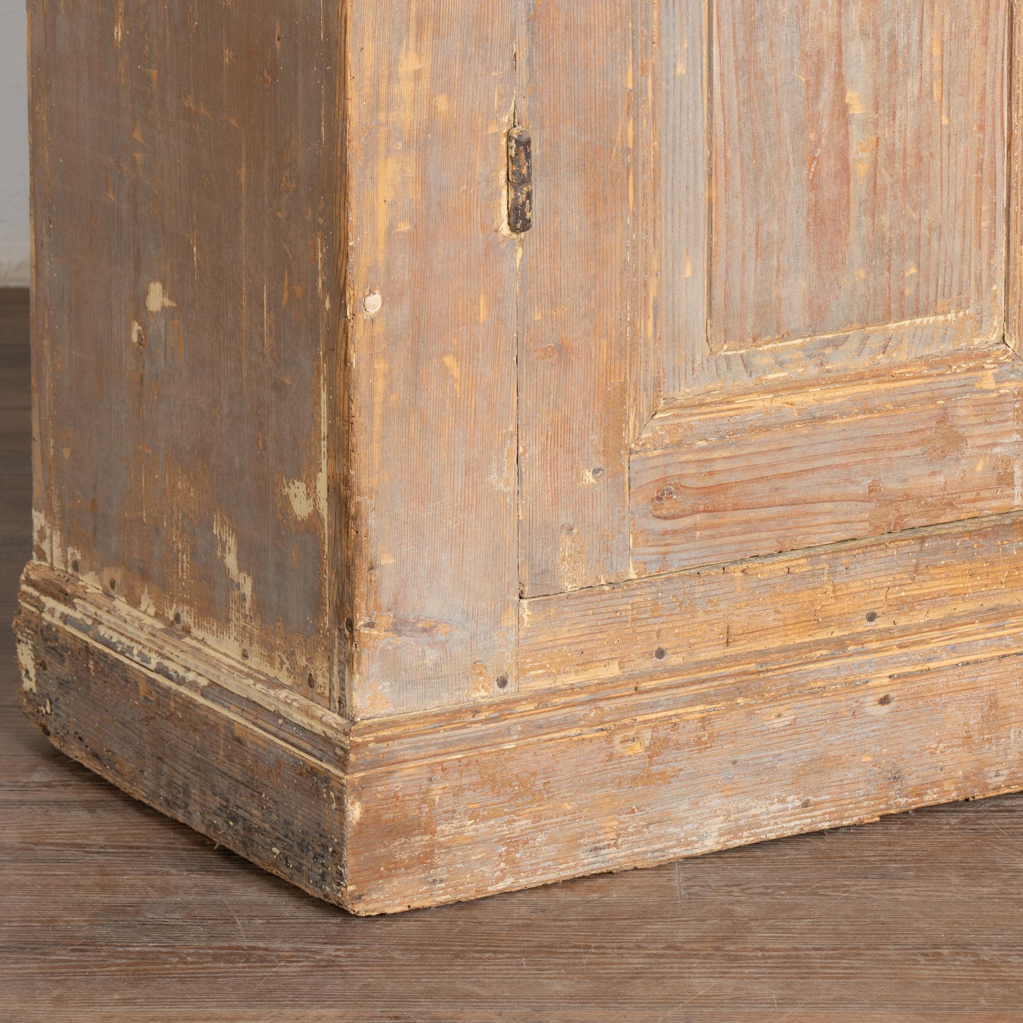 Narrow Original Gray Pine Armoire Cabinet from Sweden, circa 1800-40 1